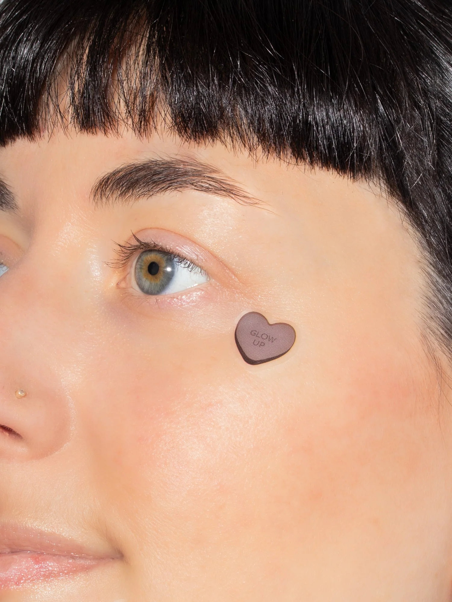 16 healing heart pimple patches - Image 4