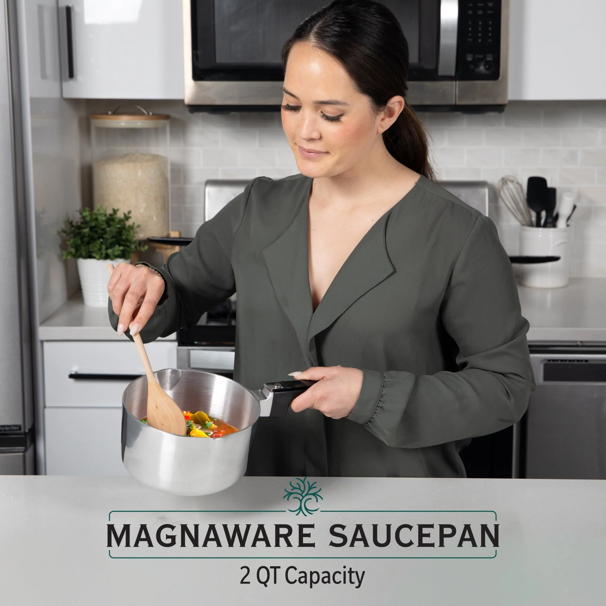 2 Quart Sauce Pan with Lid - Image 6