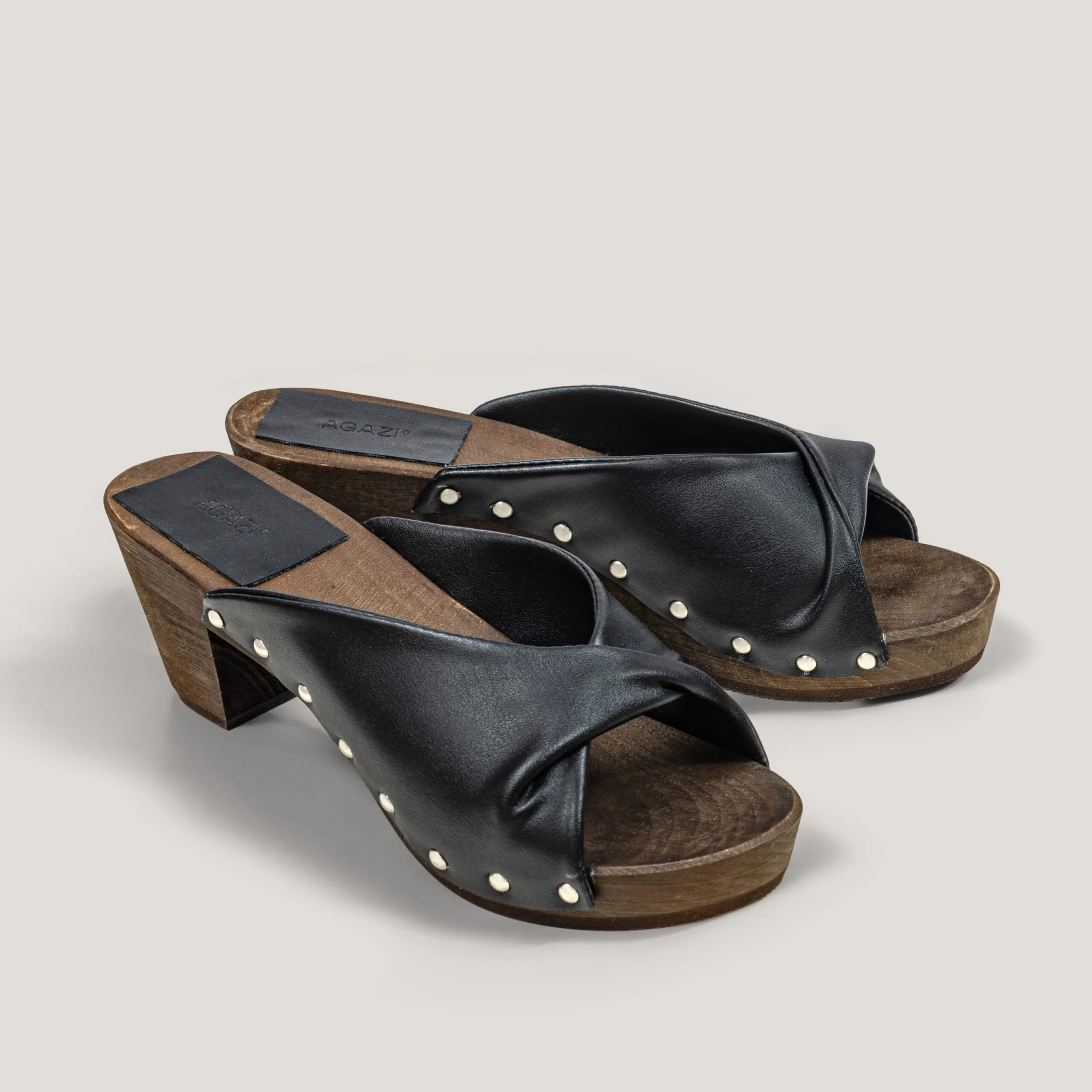 "All that she wants!" - vegan grape leather clogs - black - Image 3