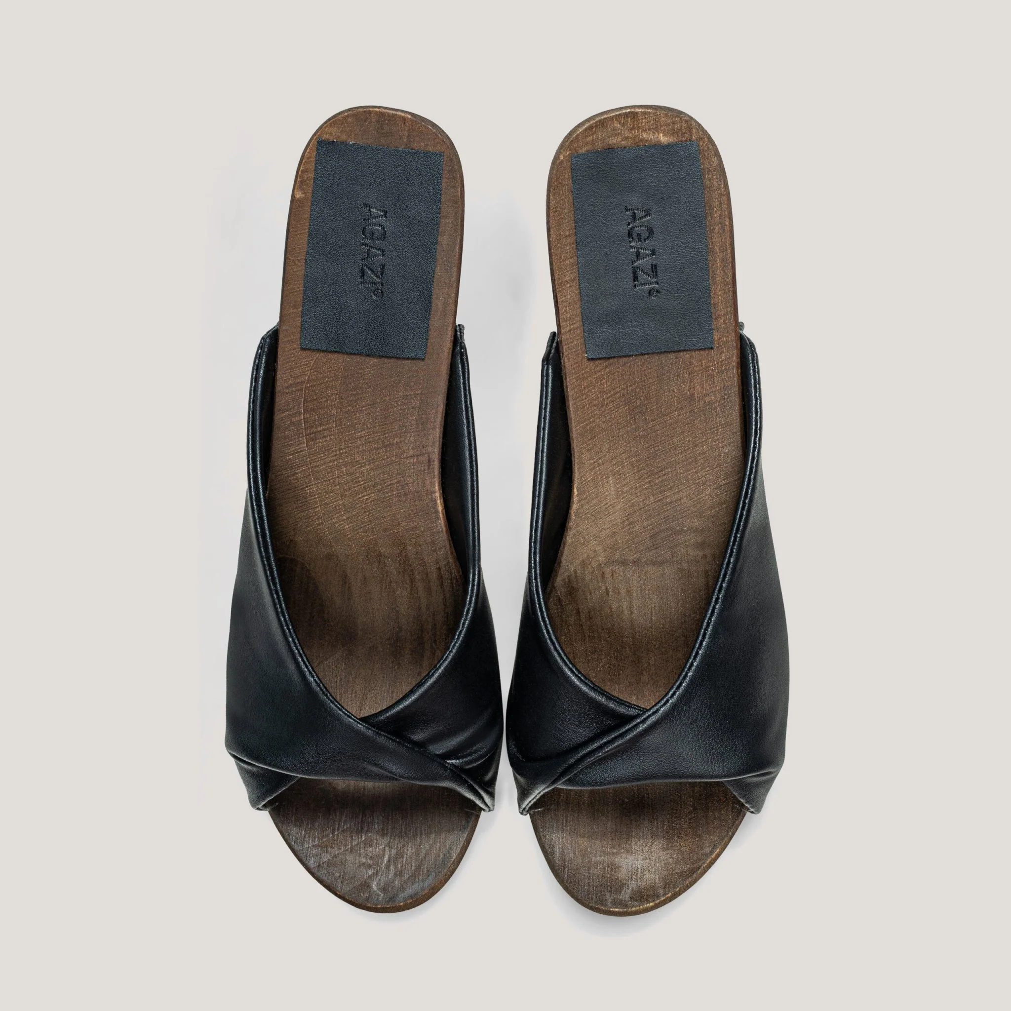 "All that she wants!" - vegan grape leather clogs - black - Image 4