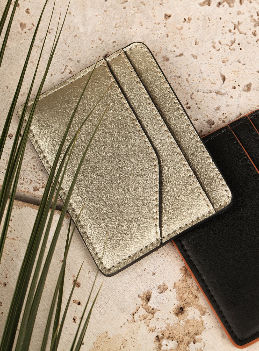 Ascent Gold Cardholder - Image 4