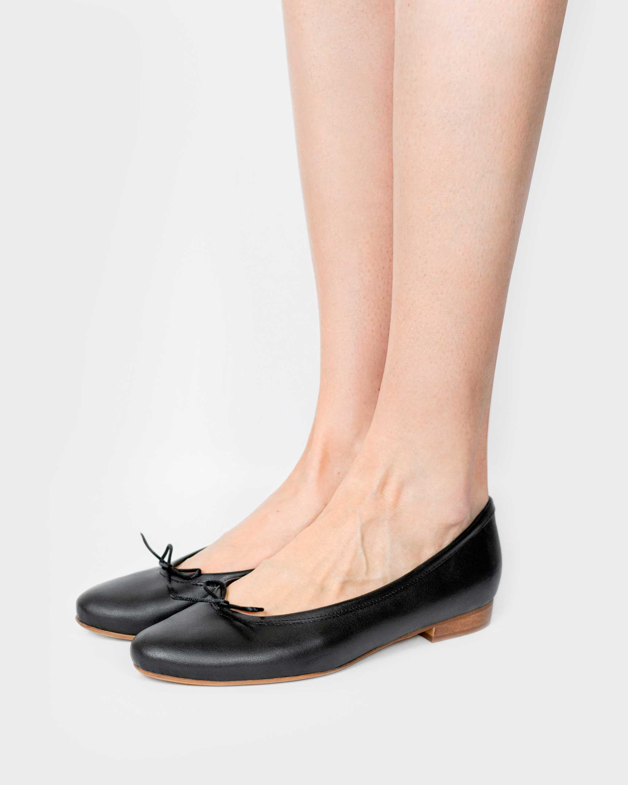 Audrey Pumps Black grape leather ballerinas - Image 5