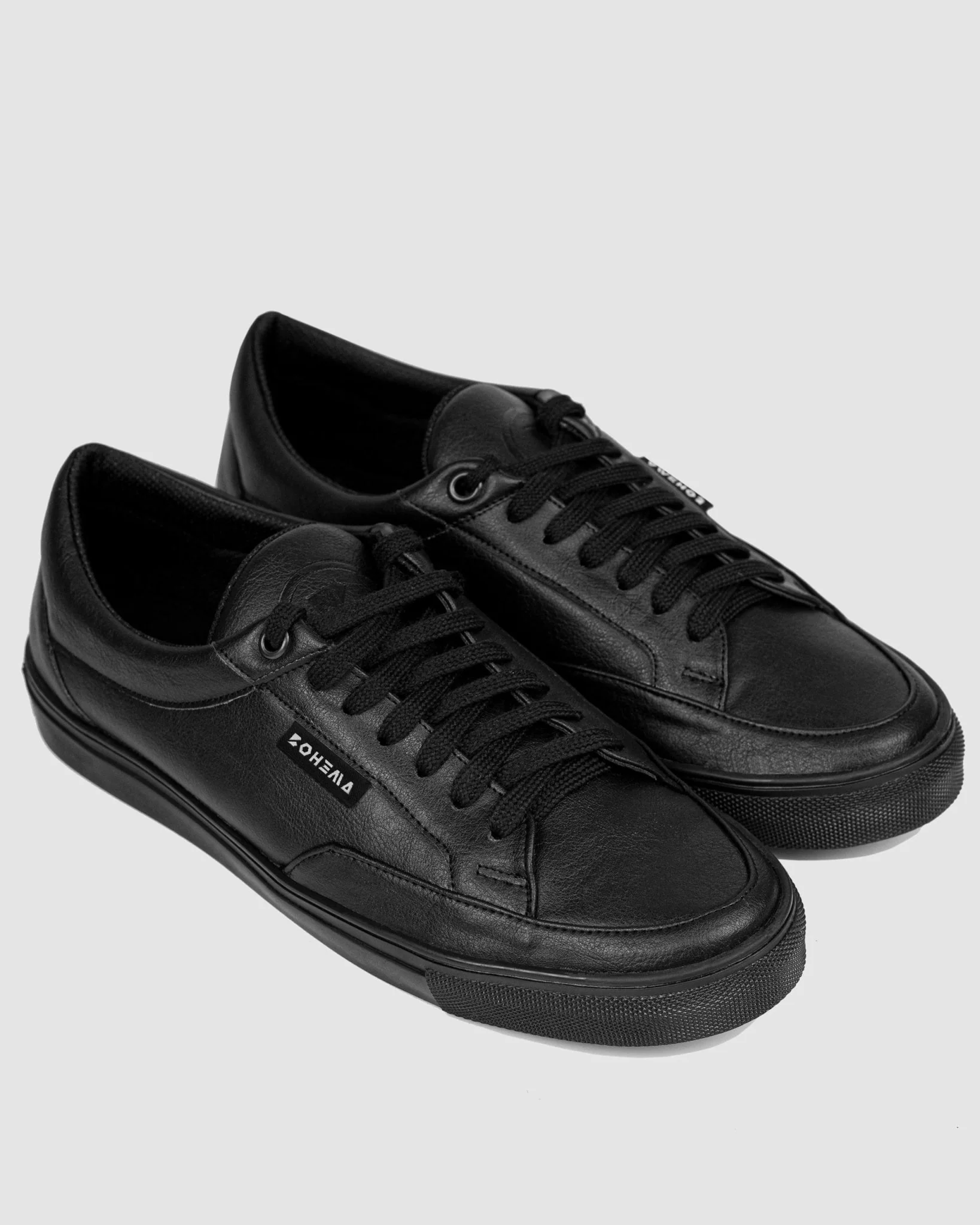 Awake Sneakers Black men's sneakers made of Vegea grape leather - Image 2