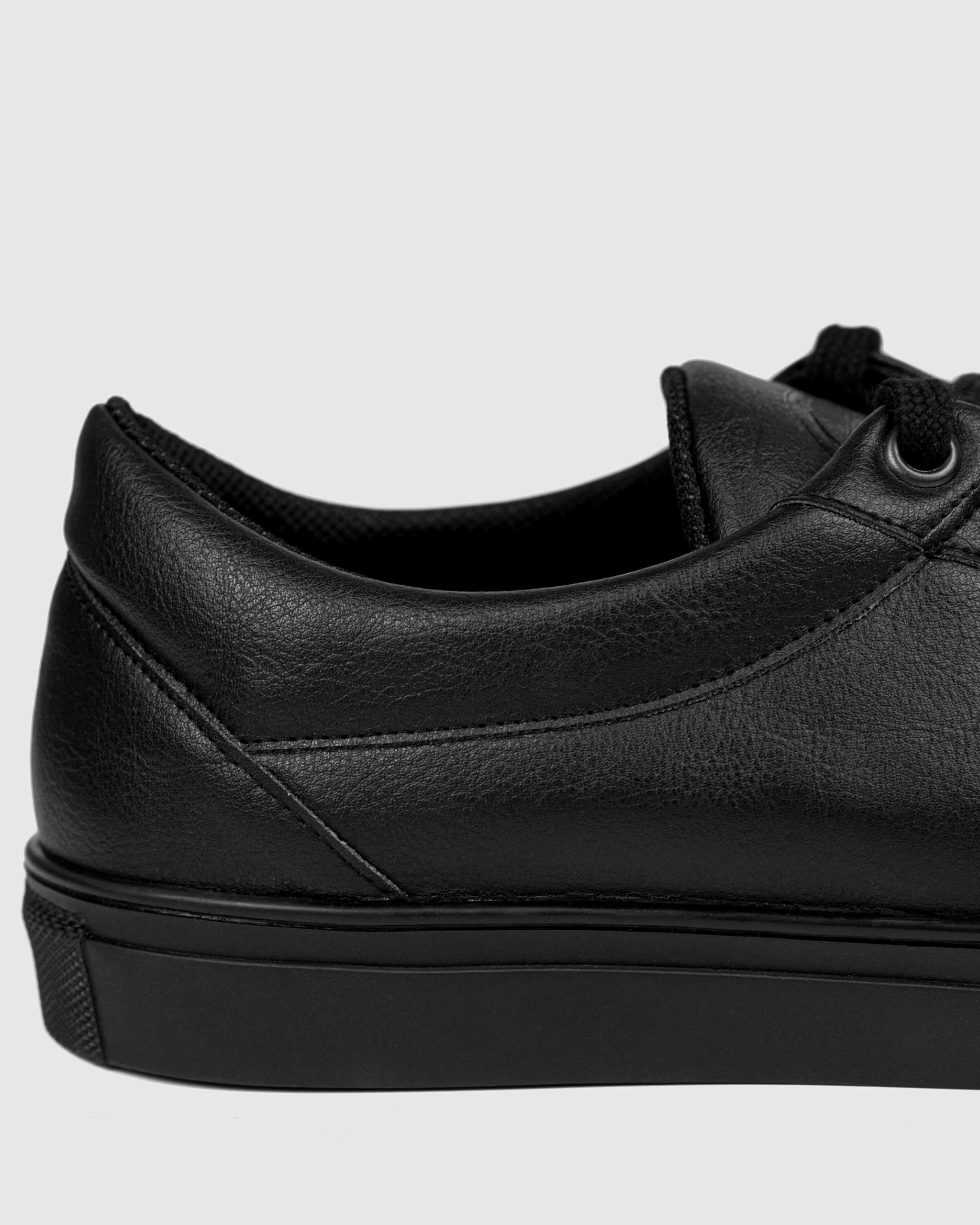 Awake Sneakers Black men's sneakers made of Vegea grape leather - Image 3