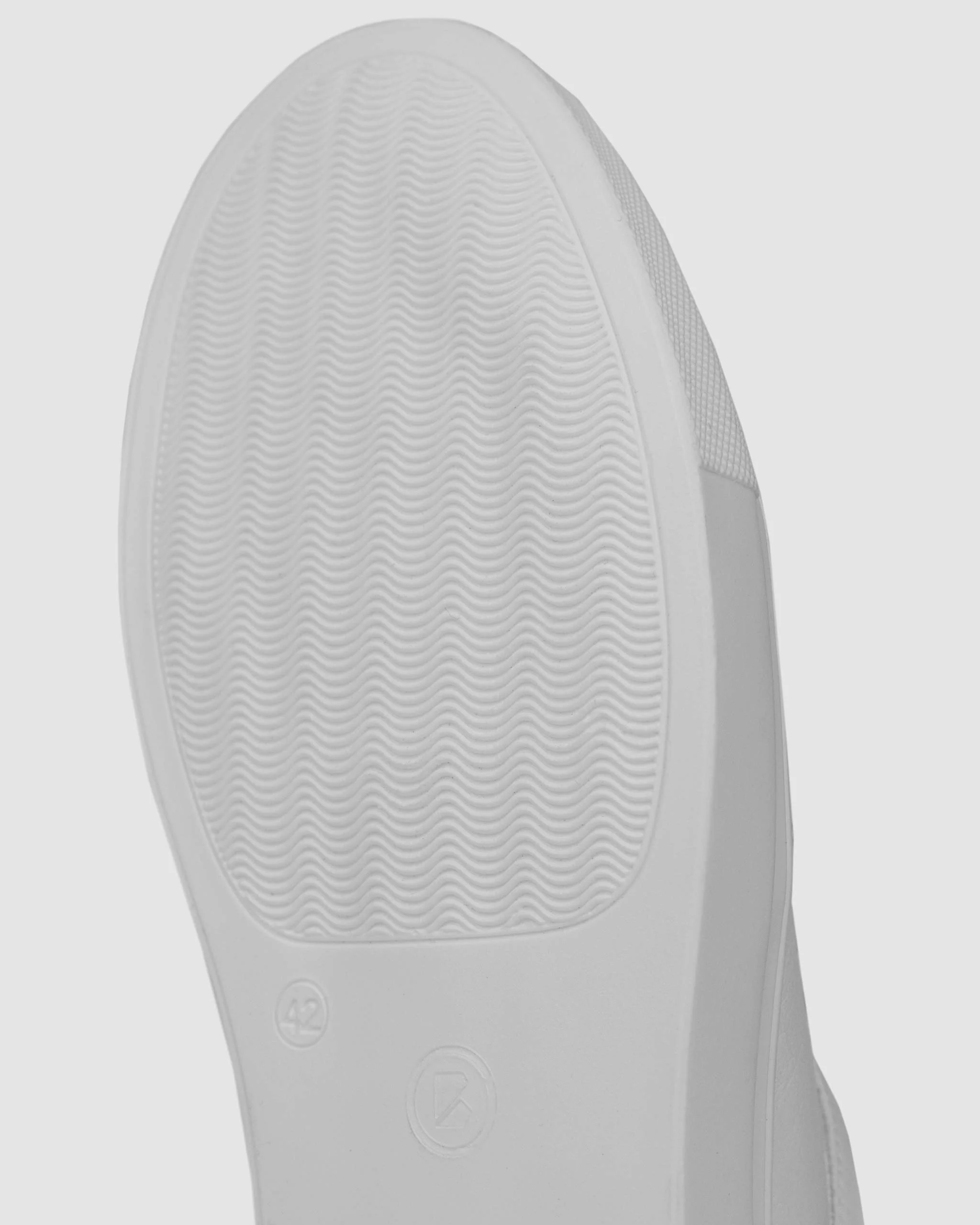 Awake Sneakers White men's sneakers made of Vegea grape leather - Image 5