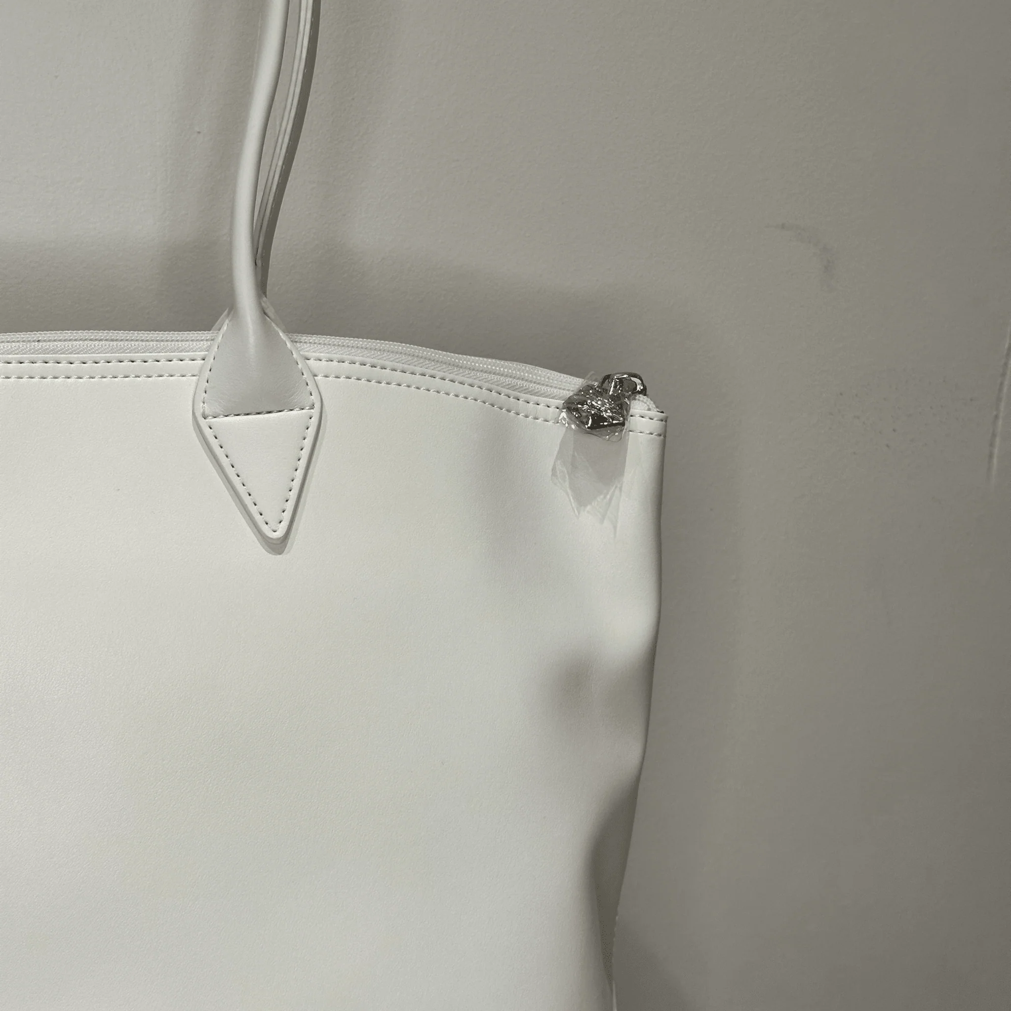 Belles Affaires – Jolly Full Uppeal™ White Tote Bag - Image 5