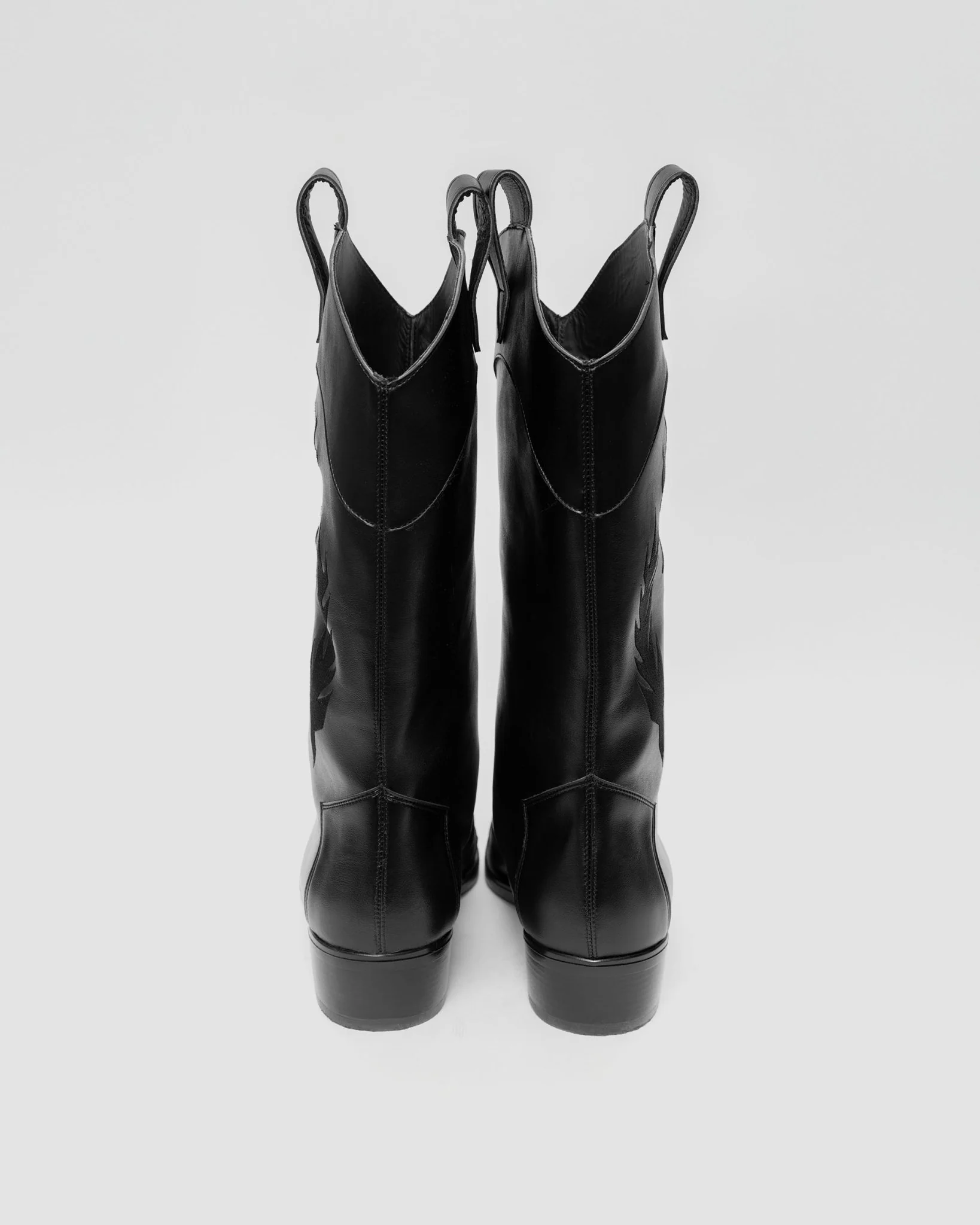 Black Saint embroidered cowboy boots - Image 4