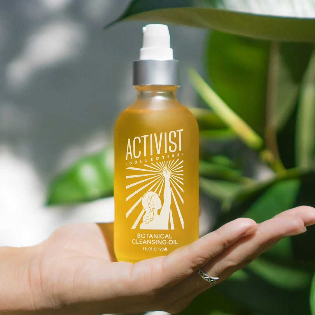 Botanical Cleansing Oil - Image 3