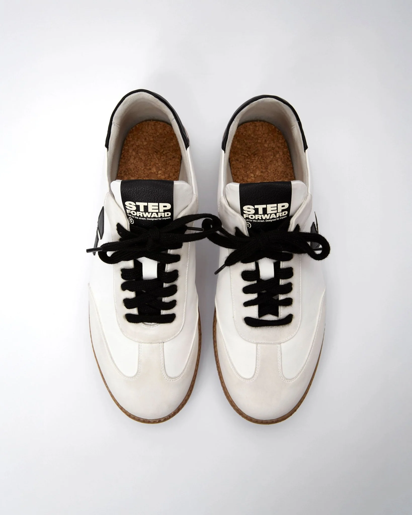 Brava Sneakers White Black - Image 4
