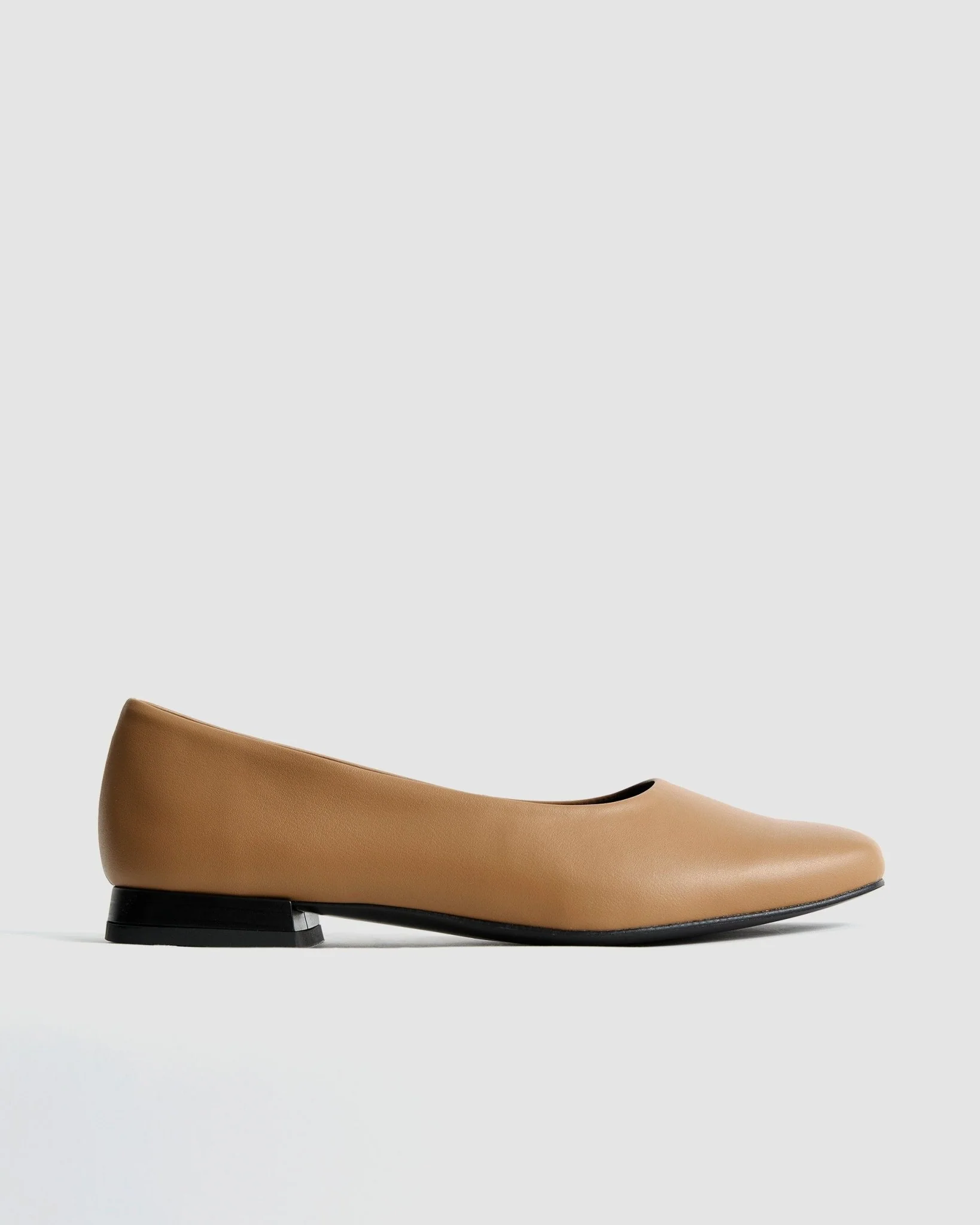 Carmel Diana Pumps beige ballerinas with a square-cut shape - Image 9