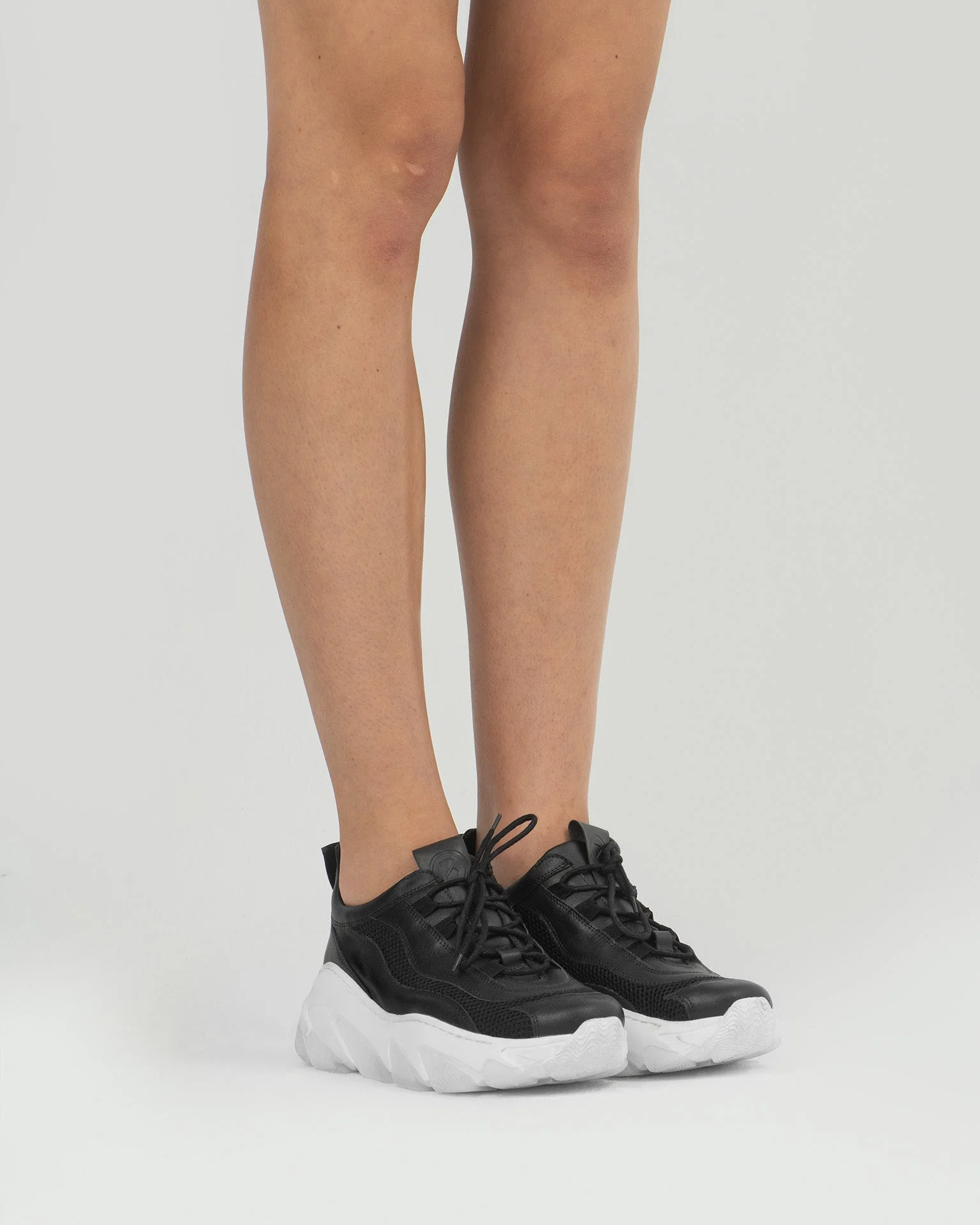 Daddy's Sneakers Black vegan women's sneakers - Image 2