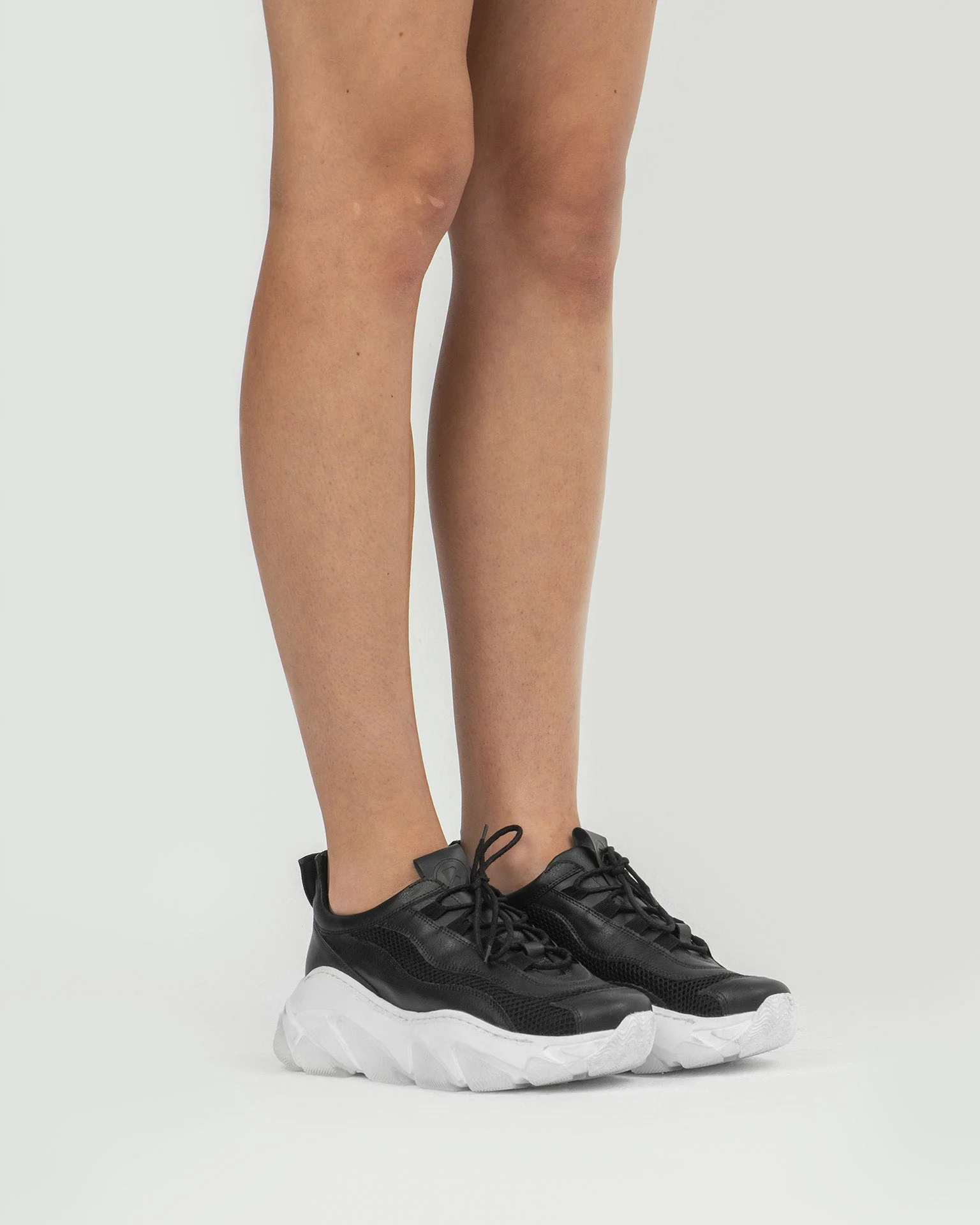 Daddy's Sneakers Black vegan women's sneakers - Image 3