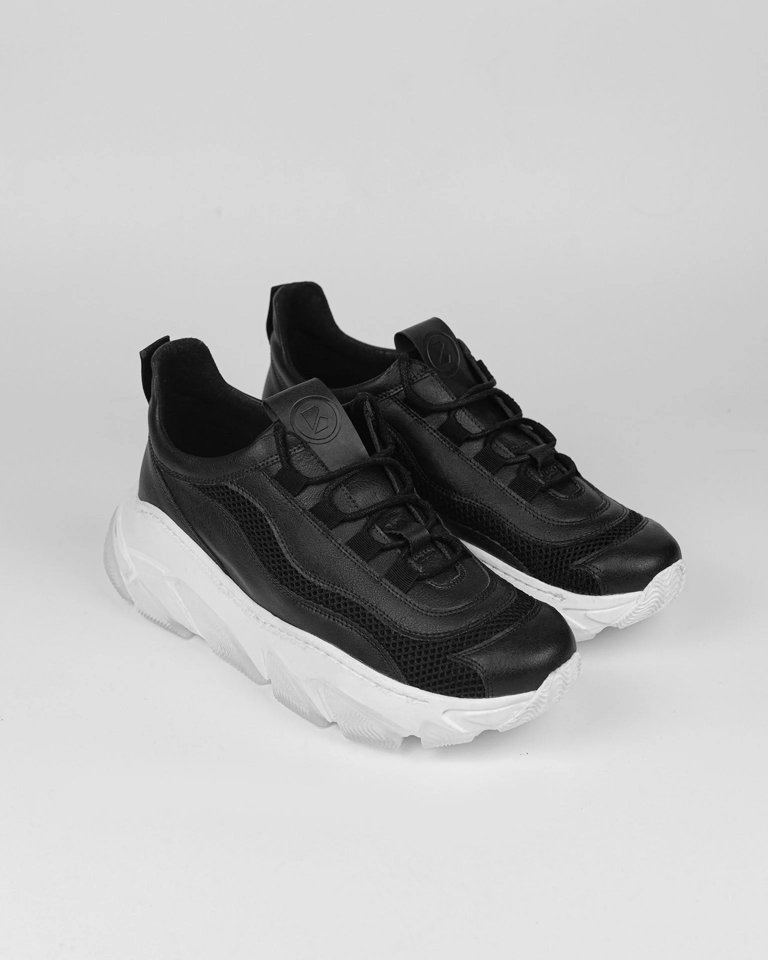 Daddy's Sneakers Black vegan women's sneakers - Image 4