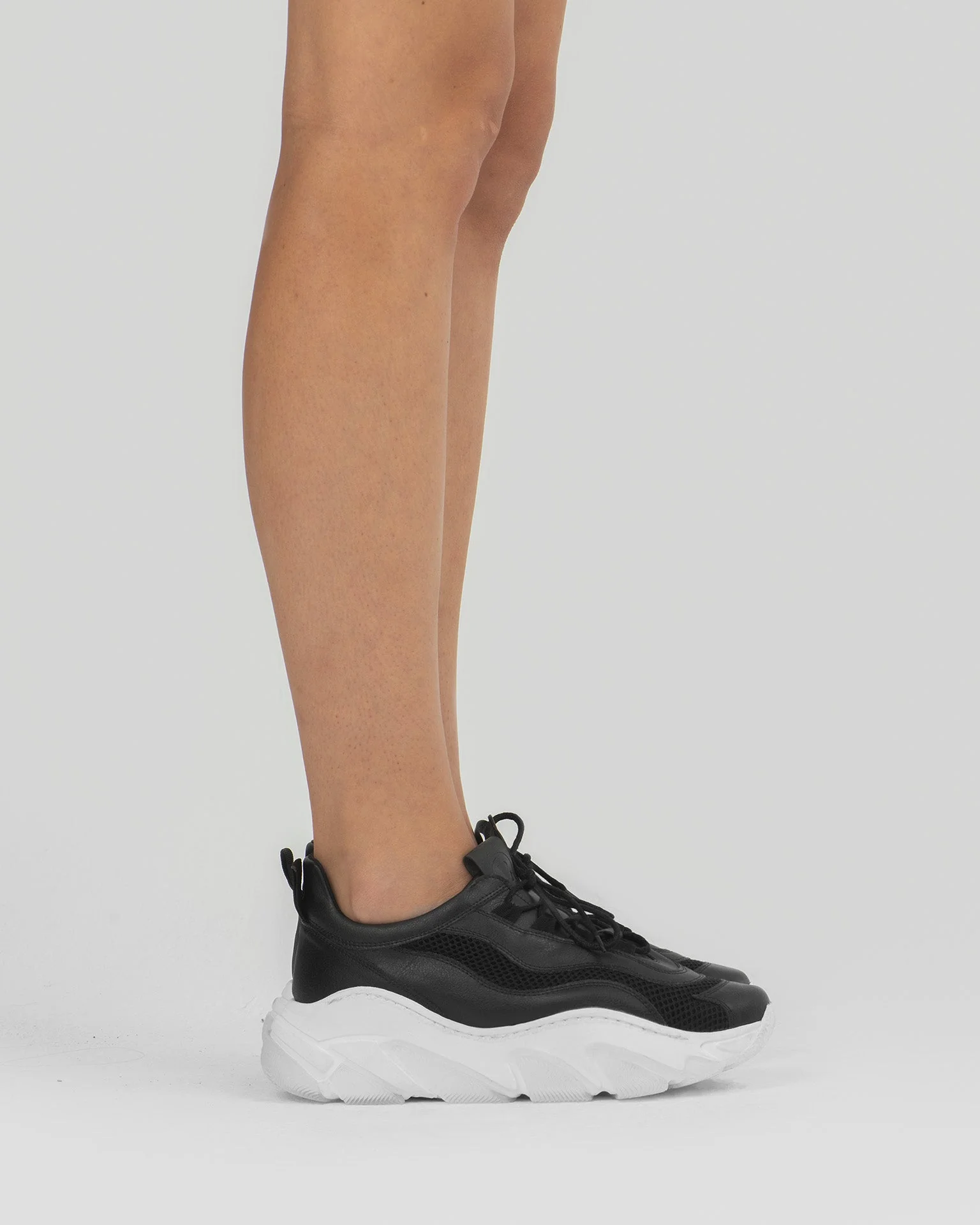 Daddy's Sneakers Black vegan women's sneakers - Image 5