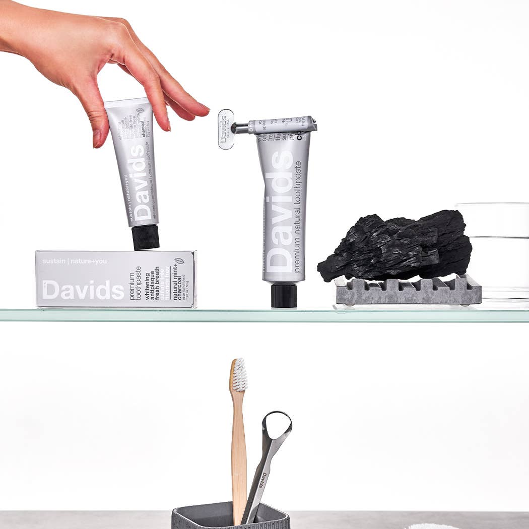 Davids Premium Toothpaste - Charcoal+Peppermint - Image 2