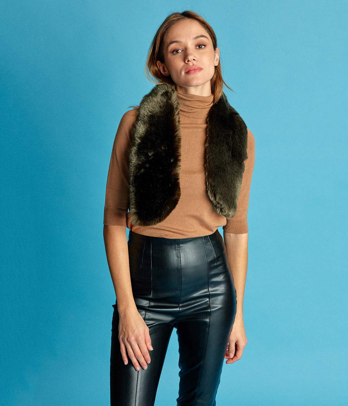 Joséphine Bronze Green Vegan Fur Scarf - Image 4