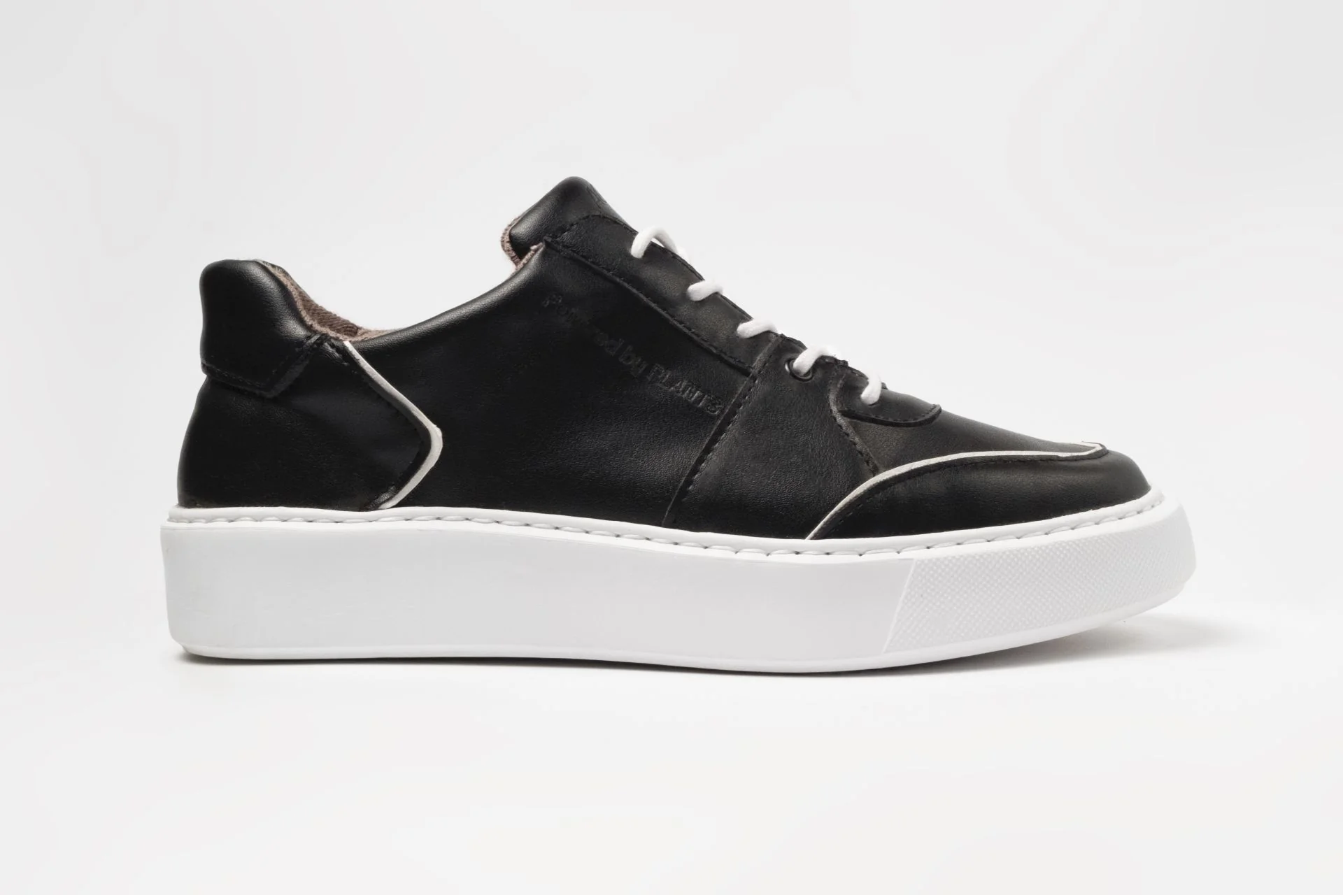 EMI low plant-based sneakers black & white - Image 5