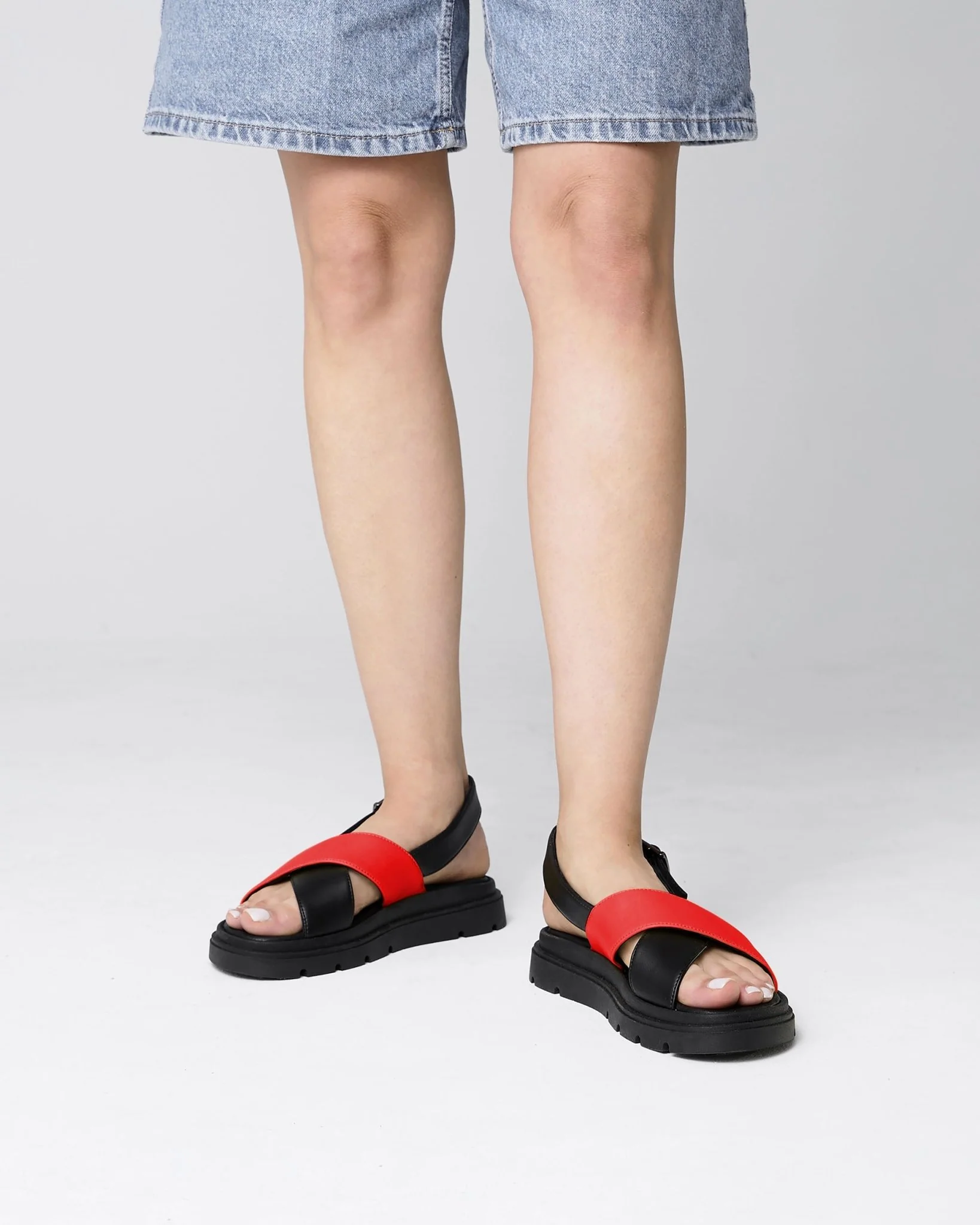 Glare Sandals Red made of vegan corn leather - Image 7