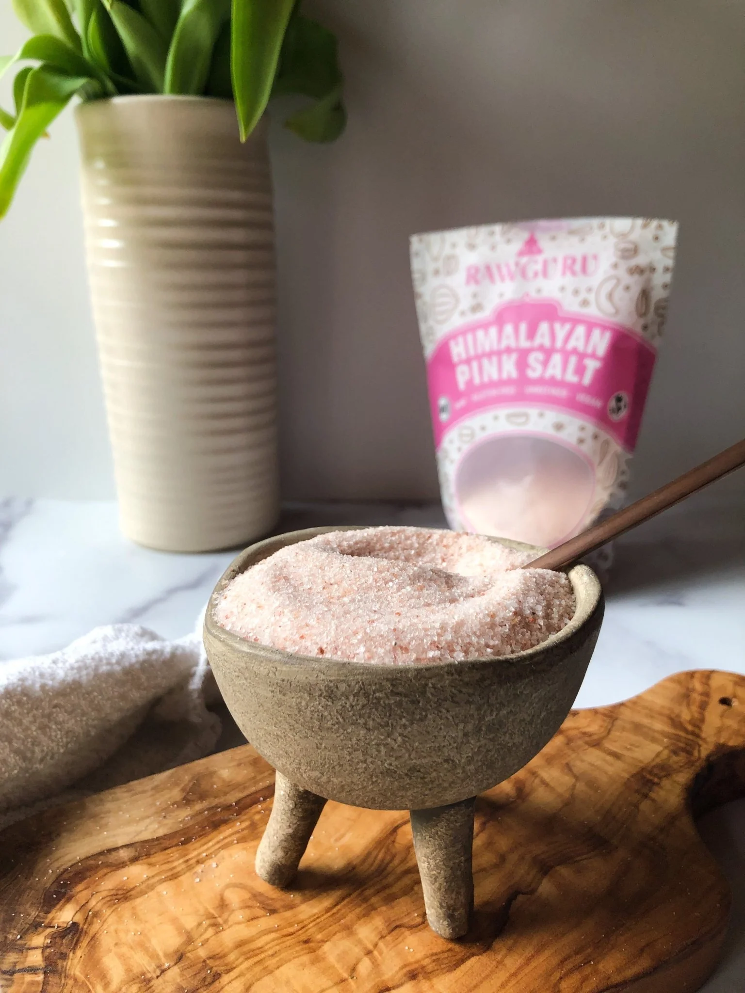 RawGuru Himalayan Pink Crystal Salt - 16 oz - Image 5