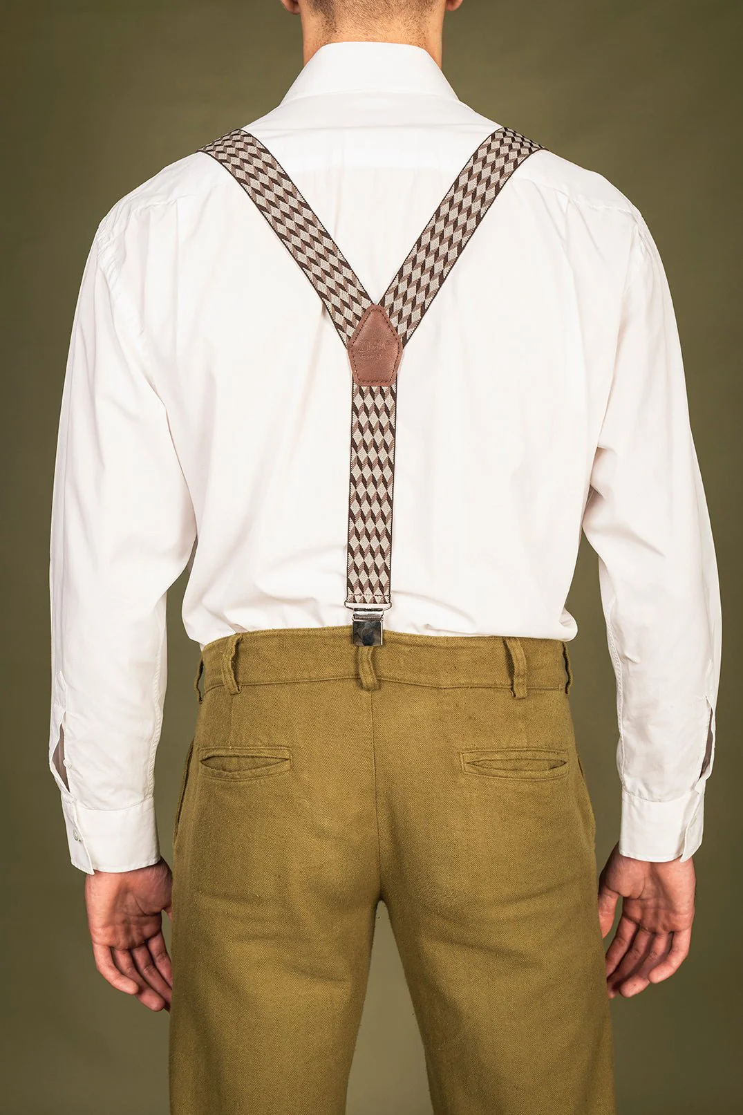 HUGO Brown - Image 3