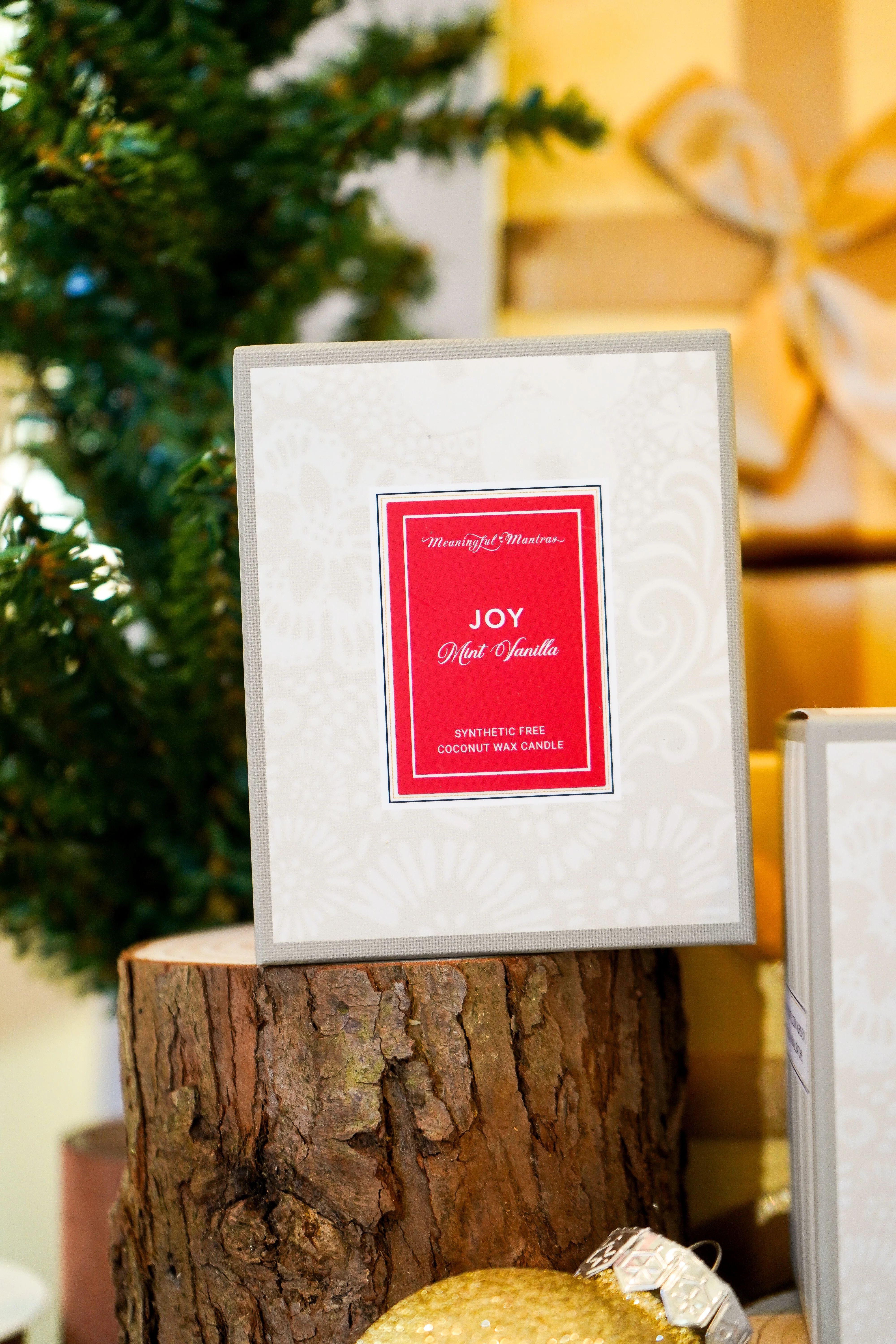 Joy Mint Vanilla Candy Cane Natural Candle 8oz Kaia Collection - Image 2