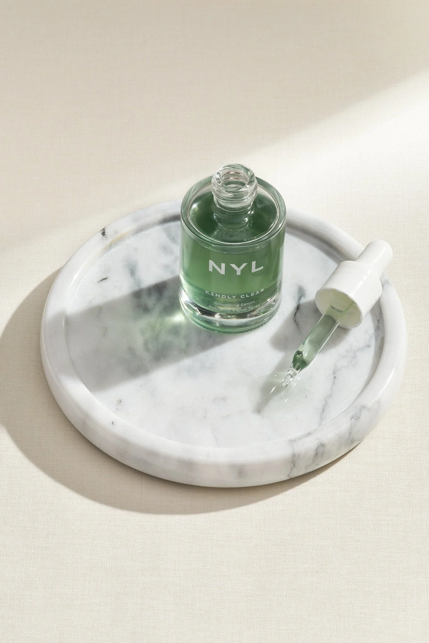 KINDLY CLEAR Smoothing Serum - Image 3
