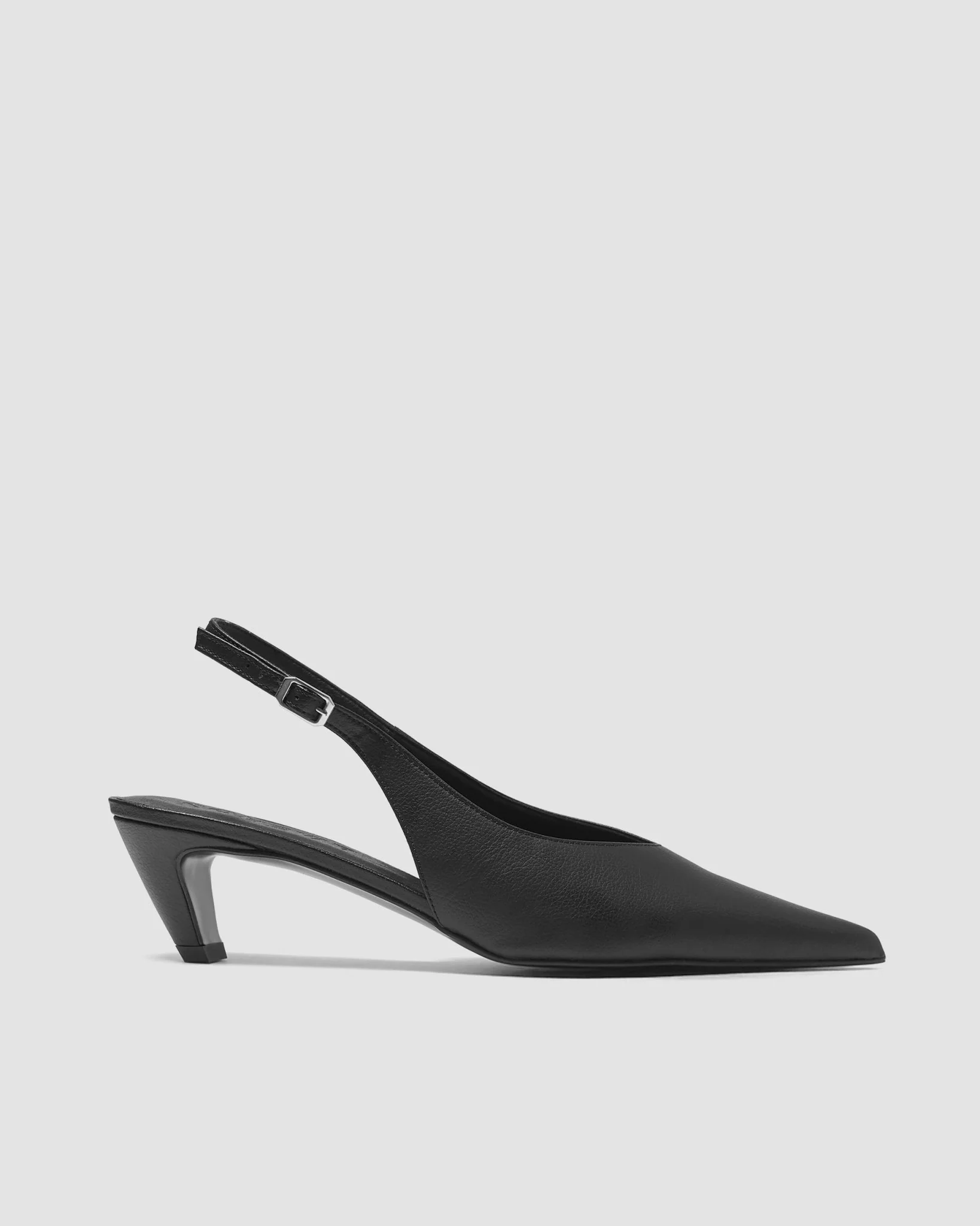 Kitten Heels Black pointy toe pumps - Image 8