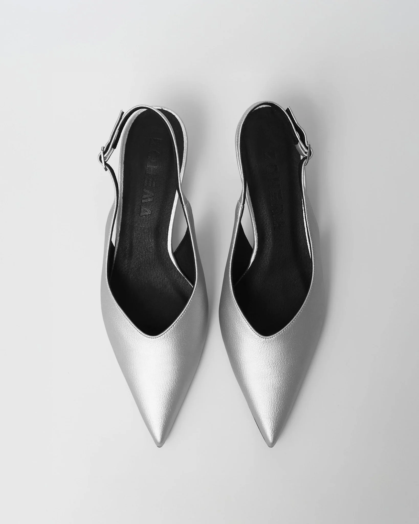 Kitten Heels Silver pointy toe pumps - Image 4