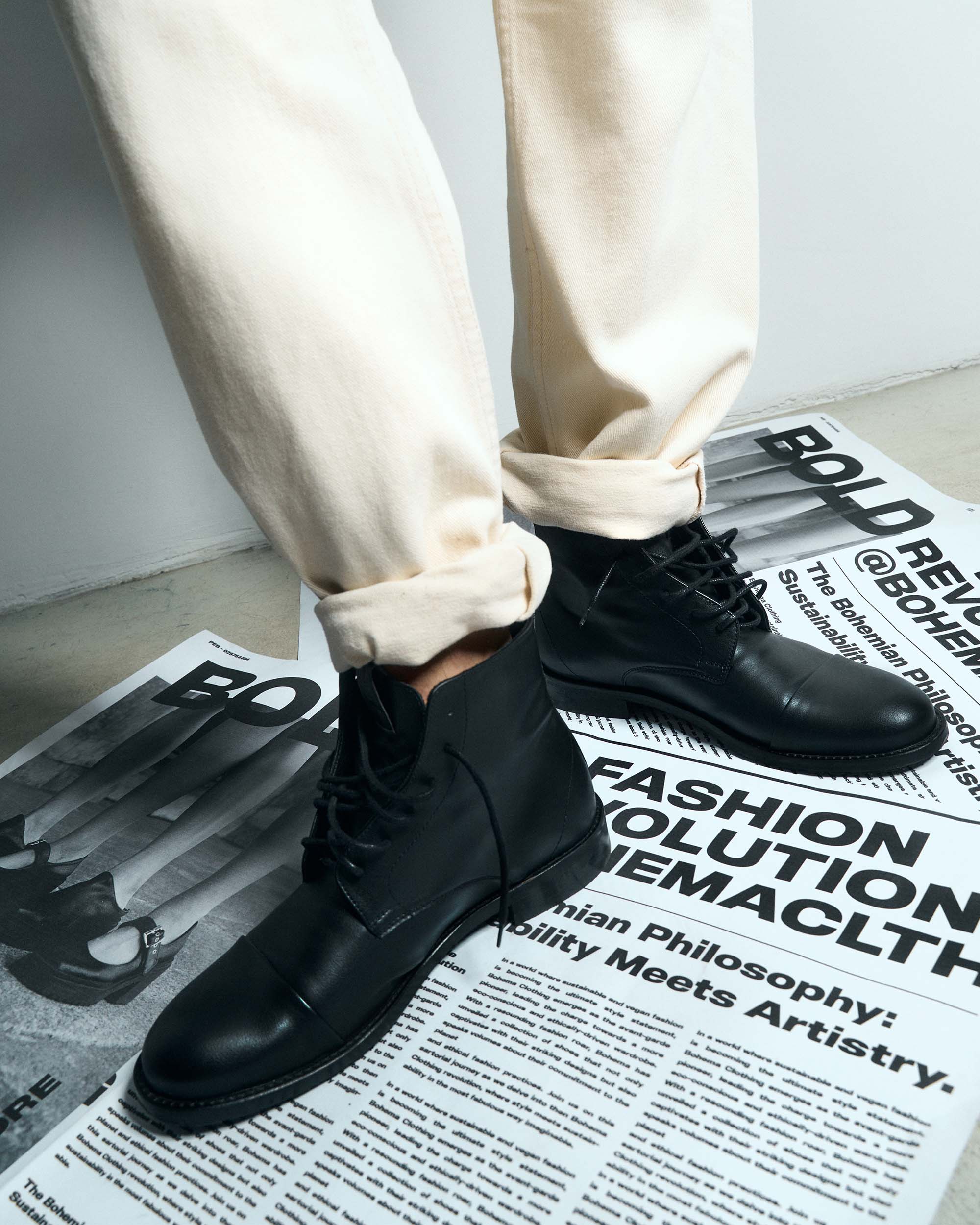 Laced-up Ankle Boots made of vegan corn leather - Image 6