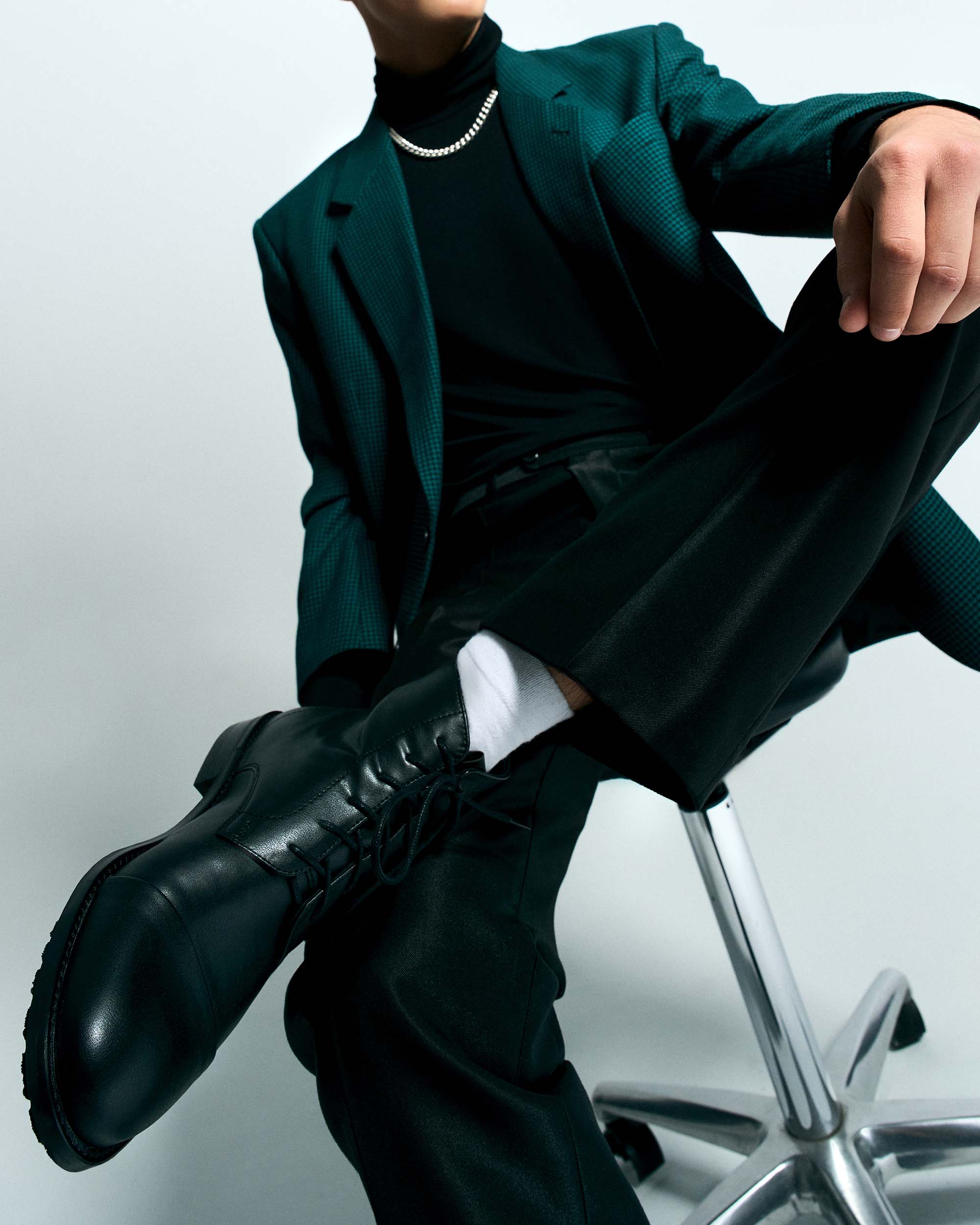 Laced-up Ankle Boots made of vegan corn leather - Image 9