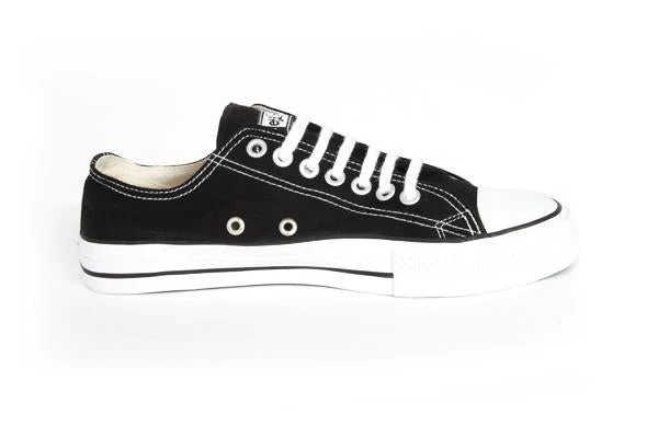 Low Cut Sneakers, Black & White - Image 9