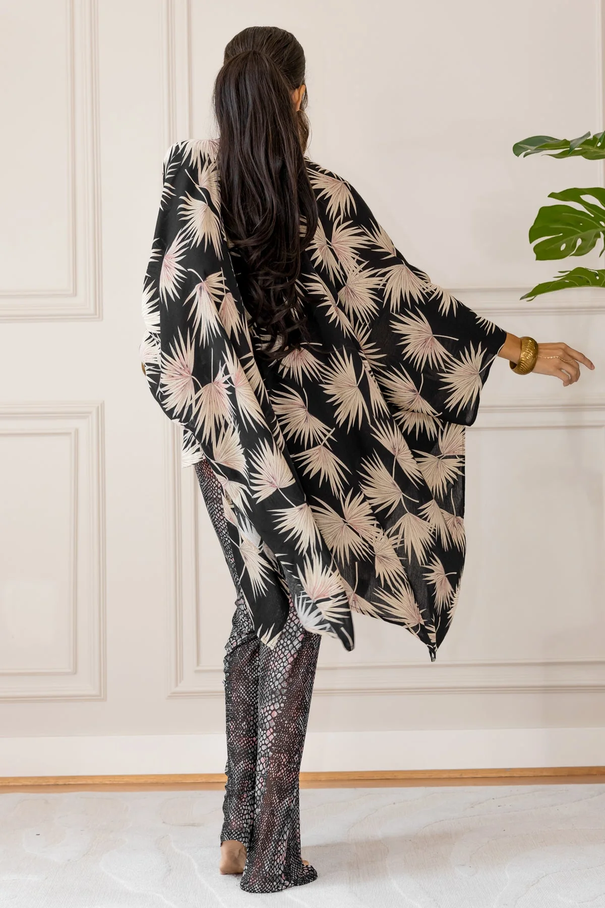 LUNA ROBE - MIDNIGHT PALM - Image 5