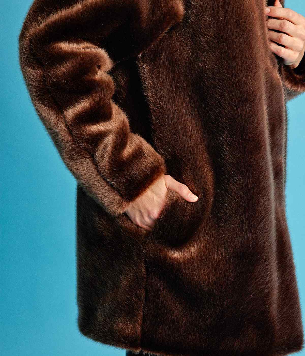 Manteau en Fourrure Vegan Babylone Chocolat - Image 5