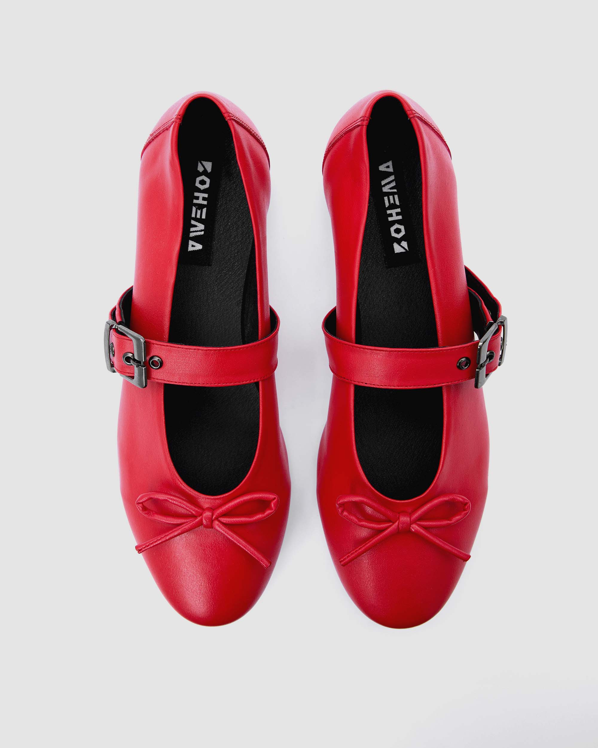 Mara Pumps red ballet flats with a strap - Image 3