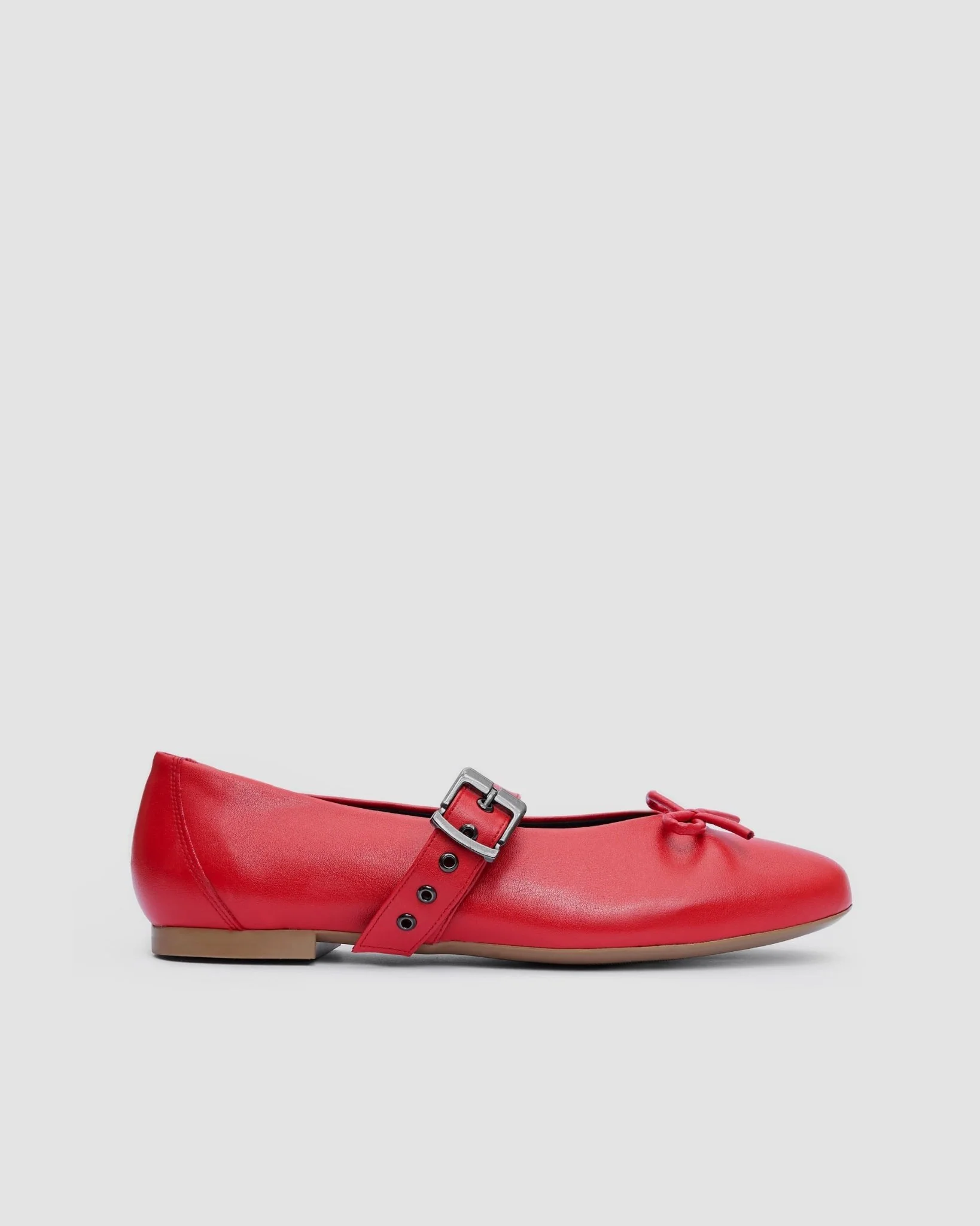 Mara Pumps red ballet flats with a strap - Image 6
