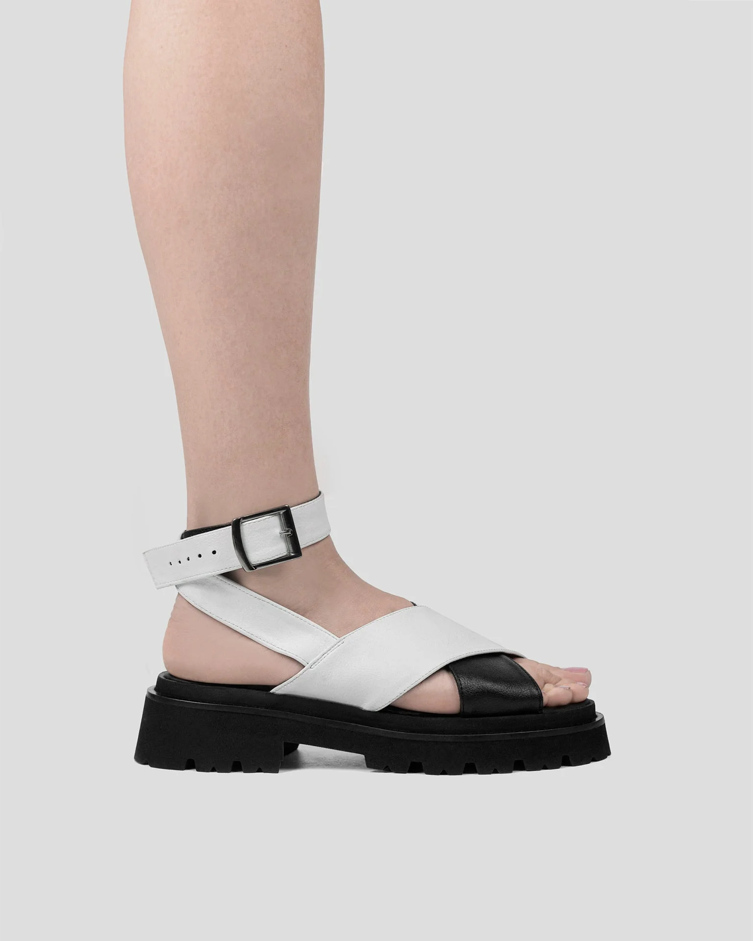 Medley Sandals made of cactus leather Desserto® - Image 4