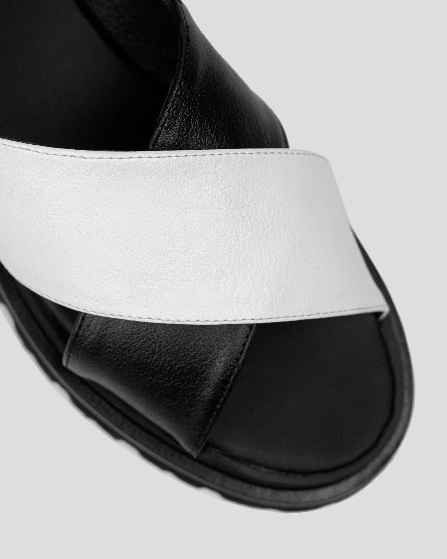 Medley Sandals made of cactus leather Desserto® - Image 5
