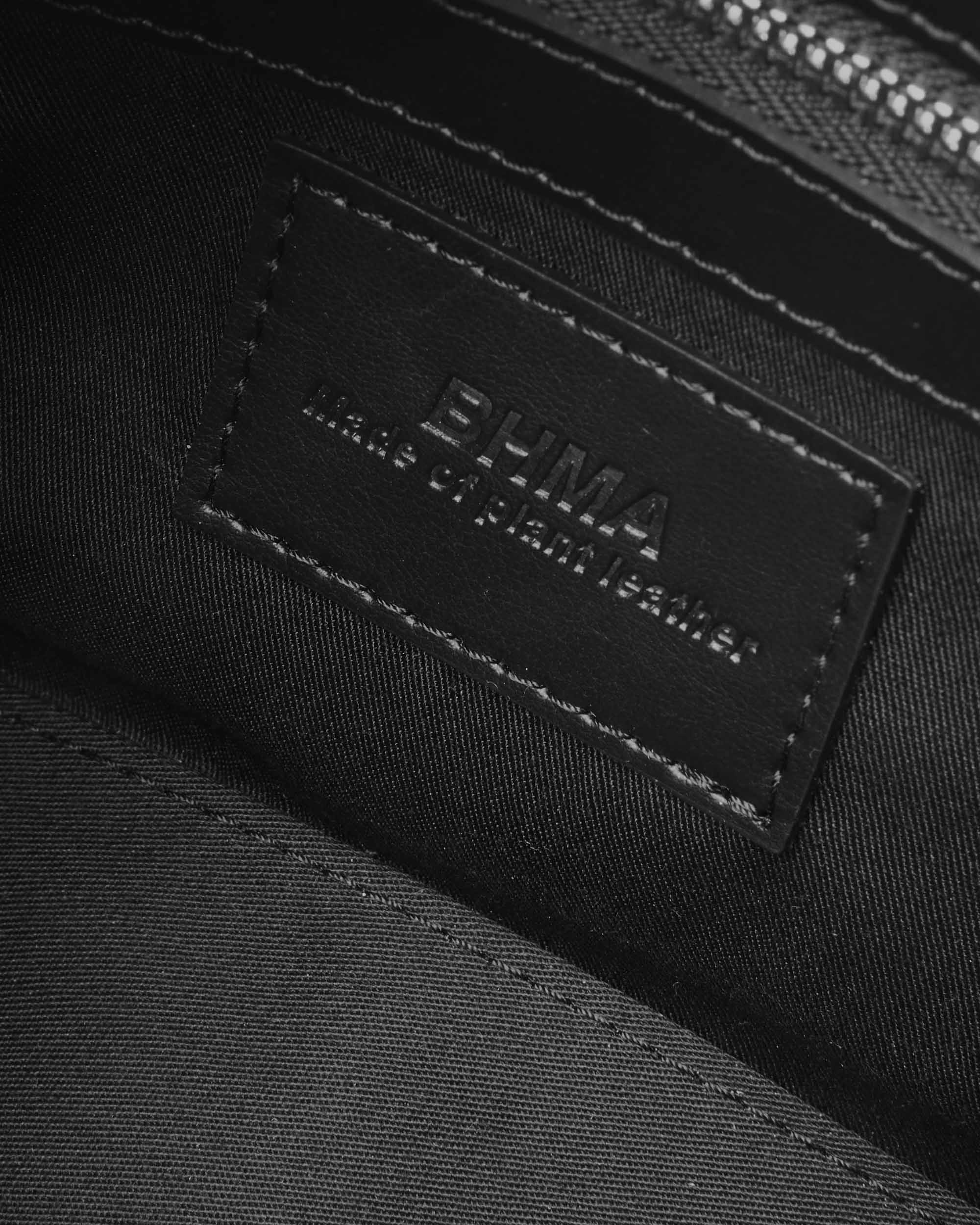 Noir BHMA Bag of grape-based vegan leather - Image 9