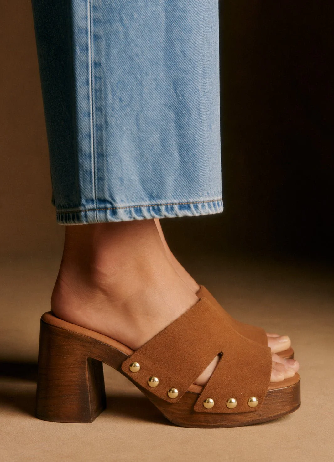 Oxi Clog Sandals - Image 6