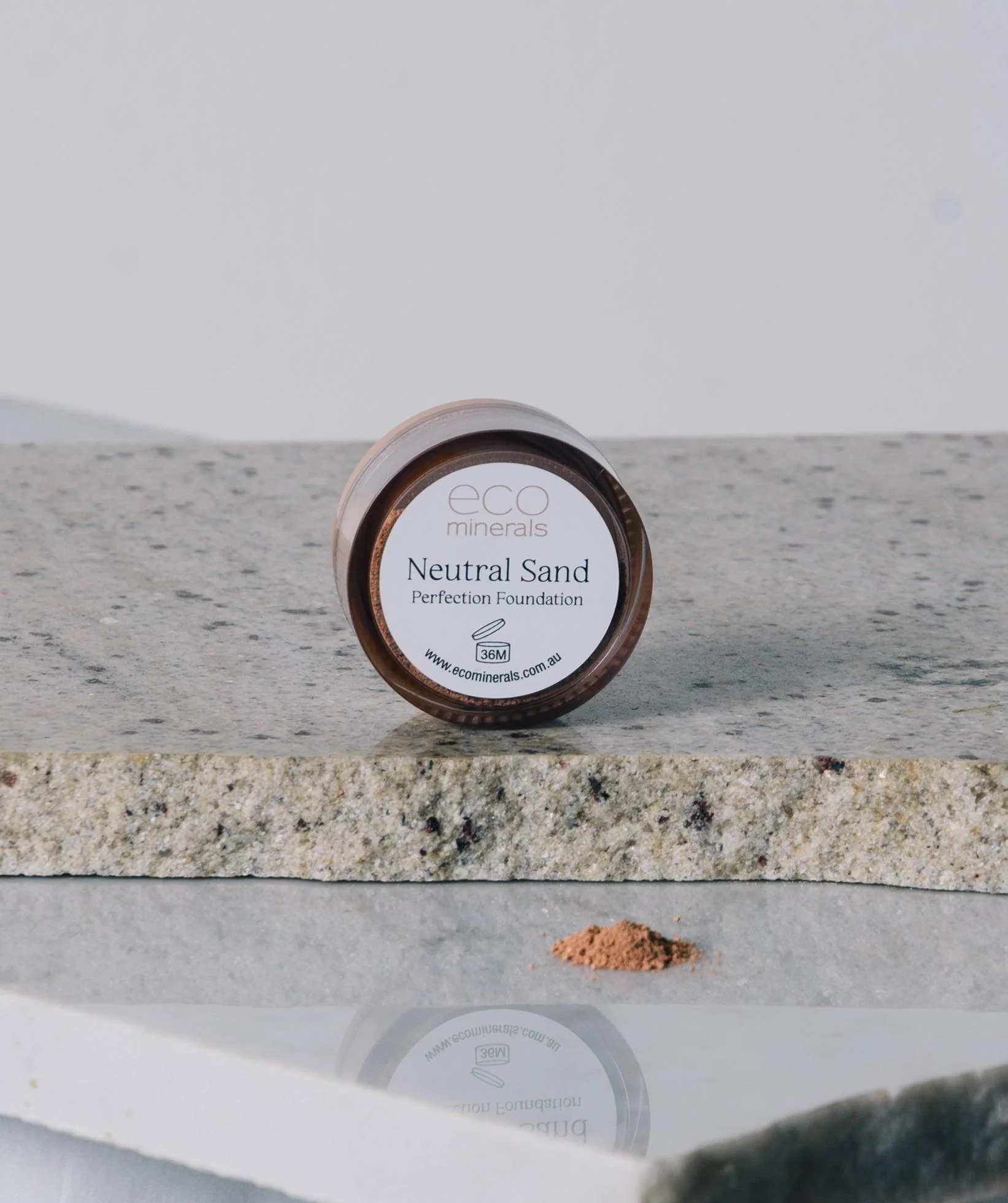 Perfection Dewy Mineral Foundation - Image 8