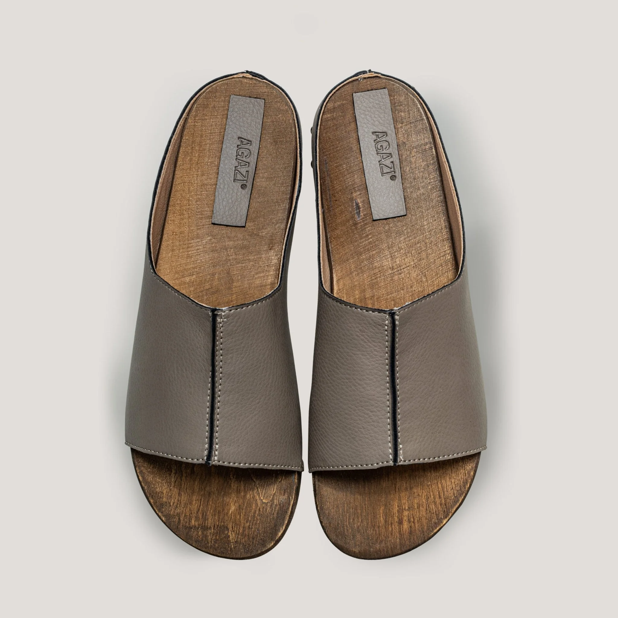 "Pilates, babe!” plant-based clogs - khaki - Image 3