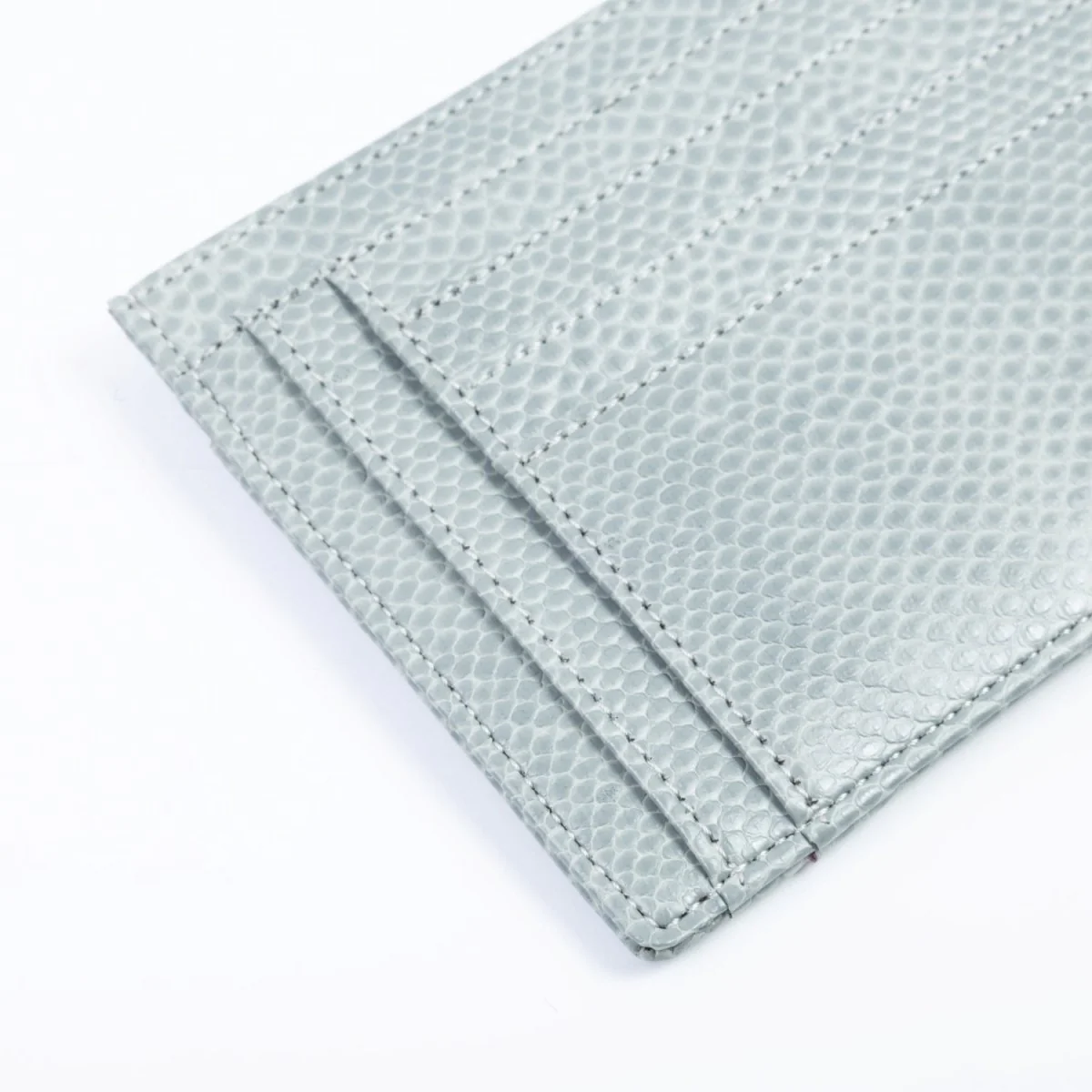 Zipped Uppeal™ Blue Grey Lizard Card Holder - Image 4