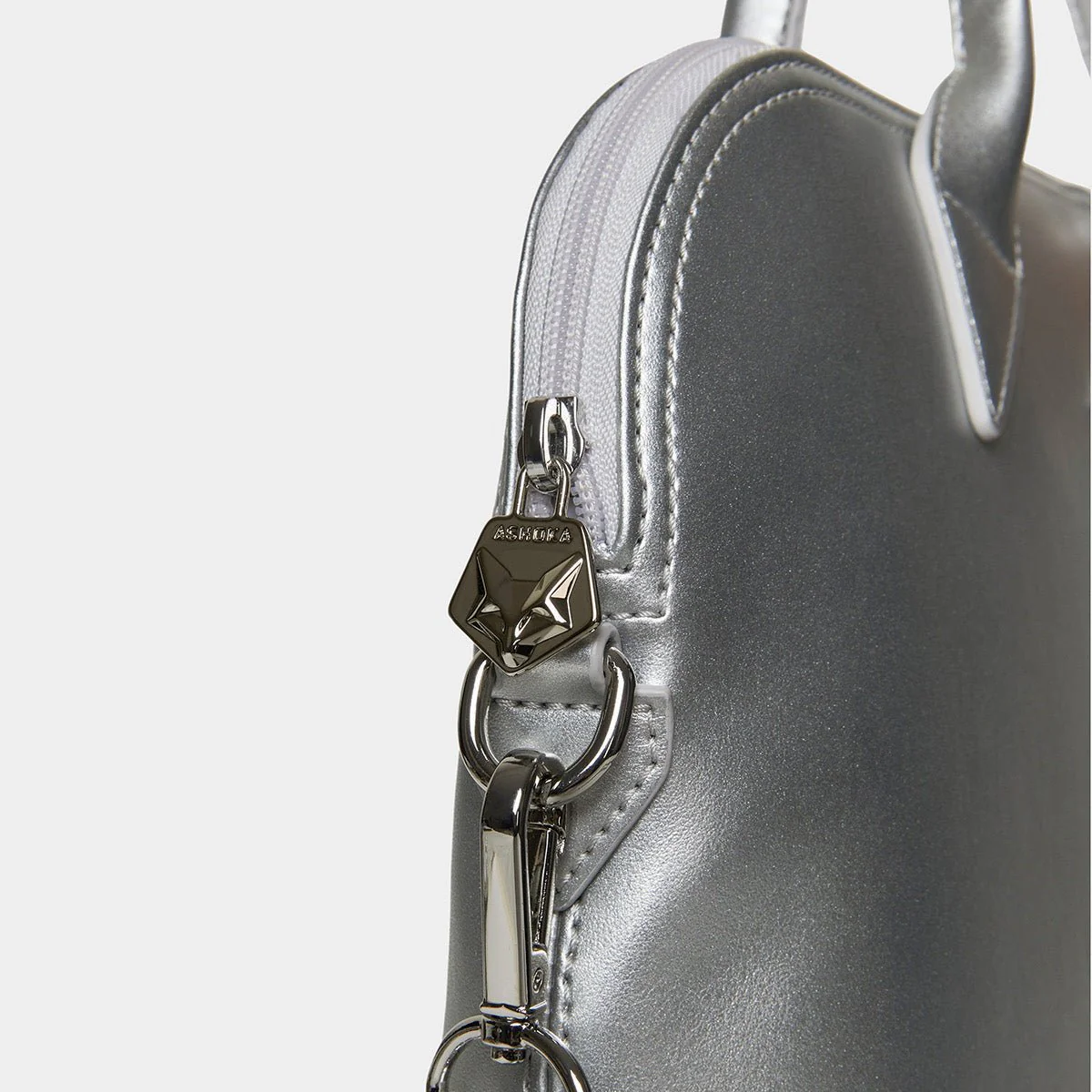 City Full Uppeal™ Silver Briefcase - Image 5