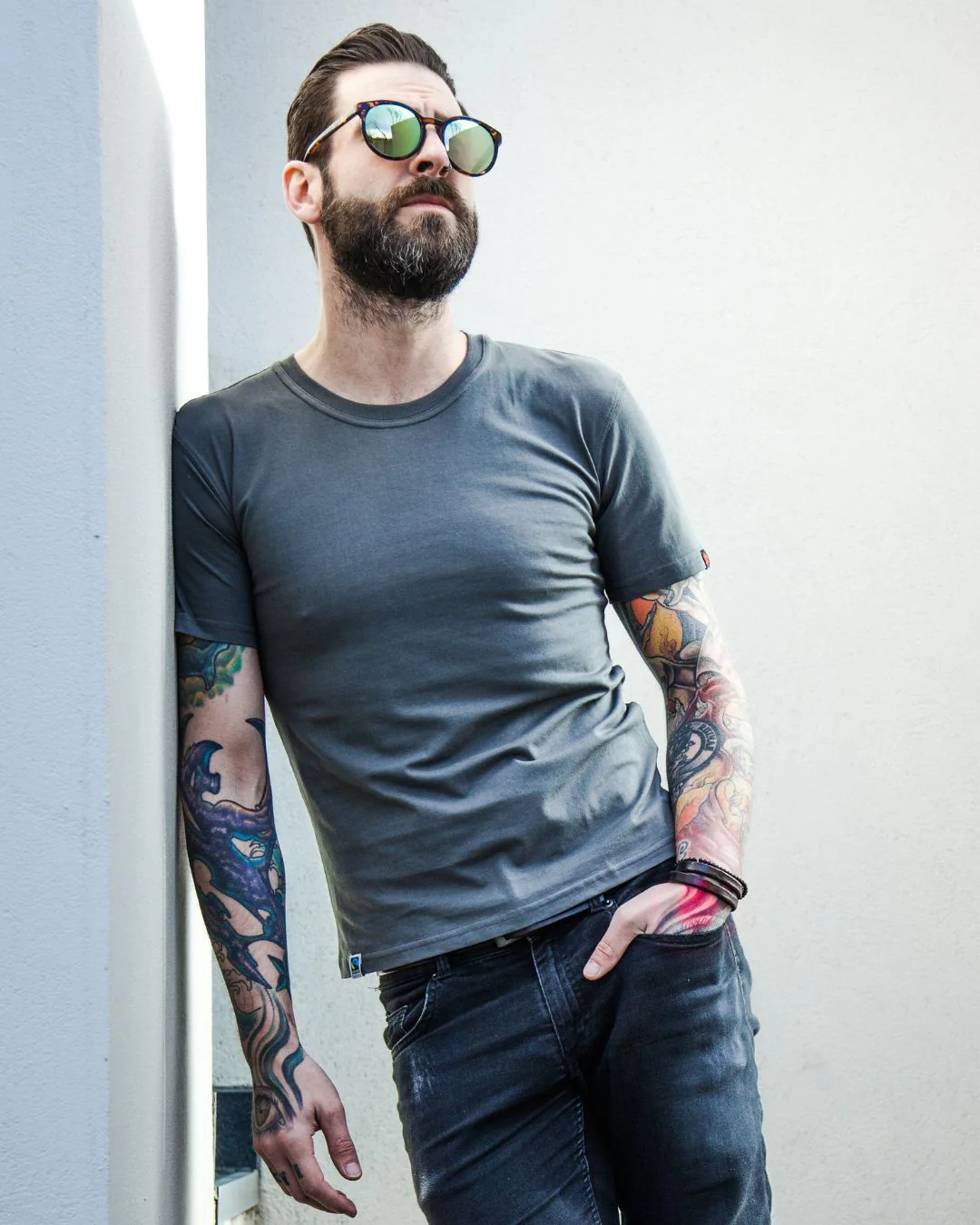 Round Neck T-shirt, Unisex Charcoal - Image 4