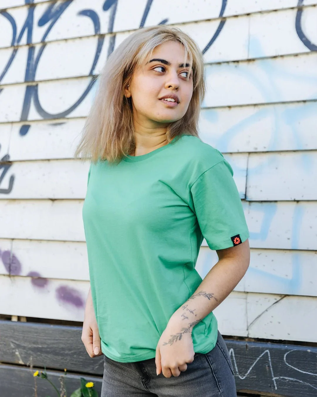 Round Neck T-shirt, Unisex Green - Image 2