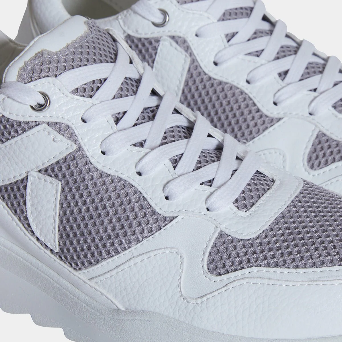 Lewis Running Sneaker – Biosourced & Recycled White - Image 4