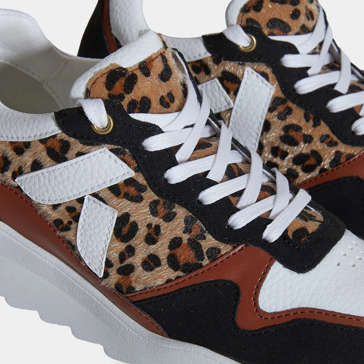 Lewis Running Sneaker – Biosourced & Recycled Leopard - Image 3