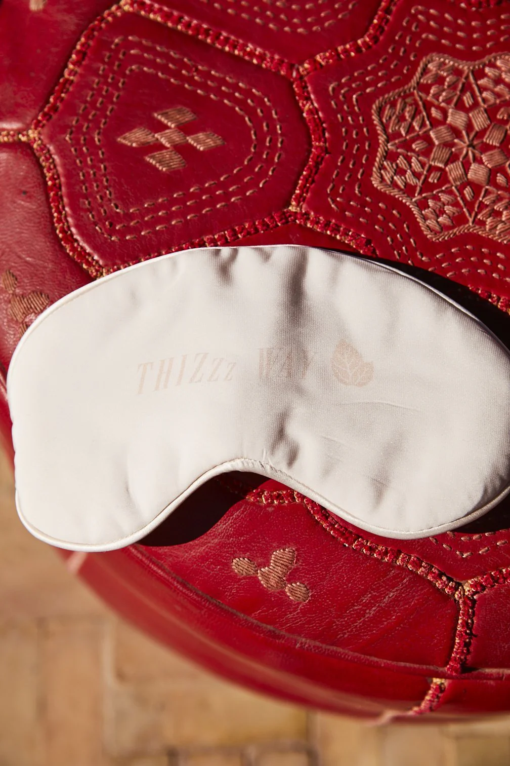 Silk Sleeping Mask & Pouch - Image 6
