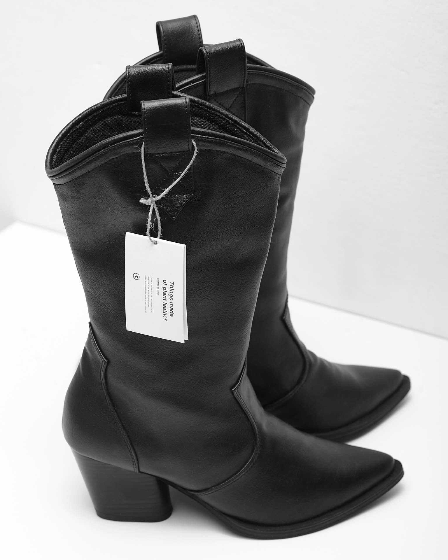 Sleeky Cowboy Boots made of Vegea grape leather - Image 3