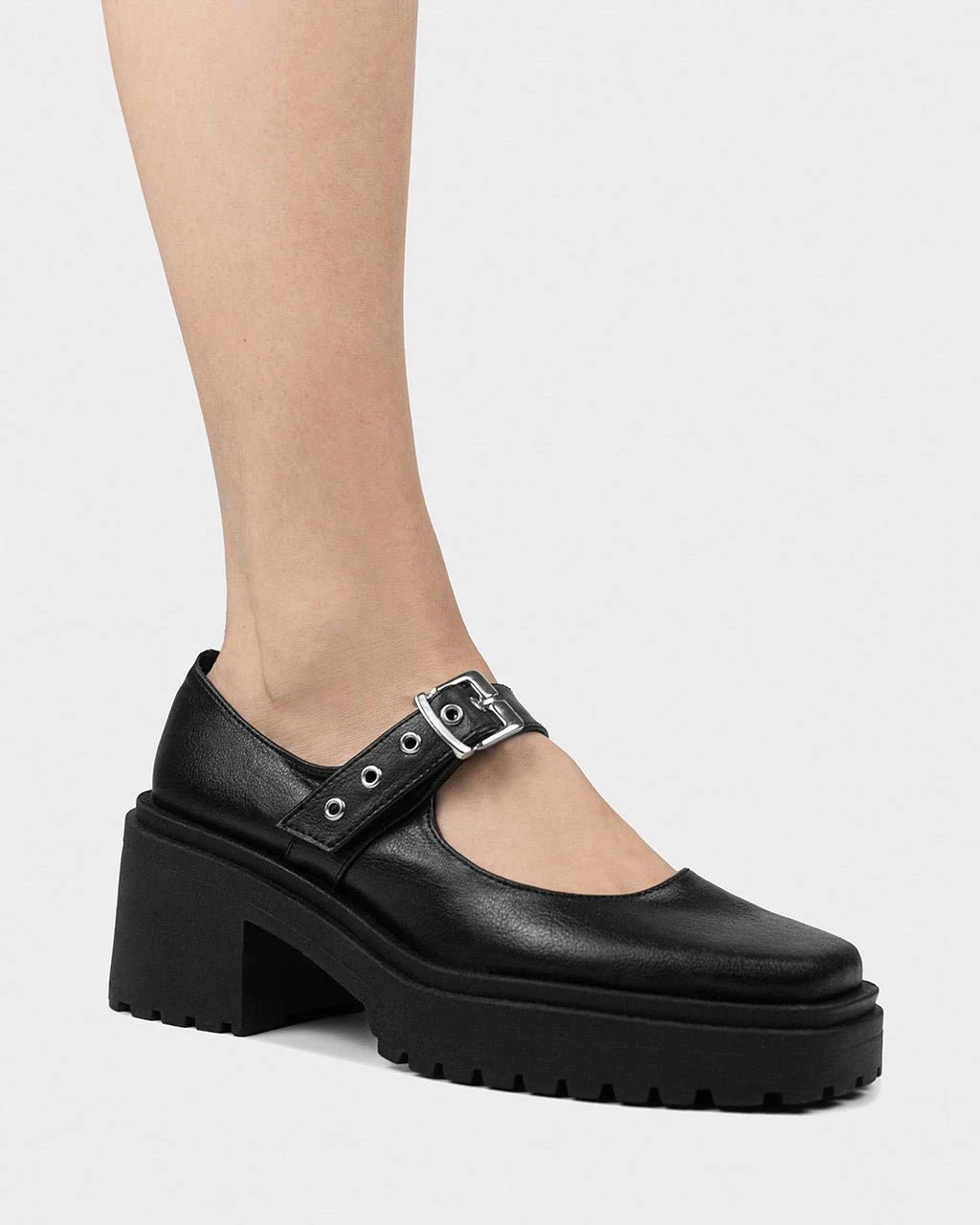 Squared Mary Jane Pumps Black made of Grape Leather - Image 7